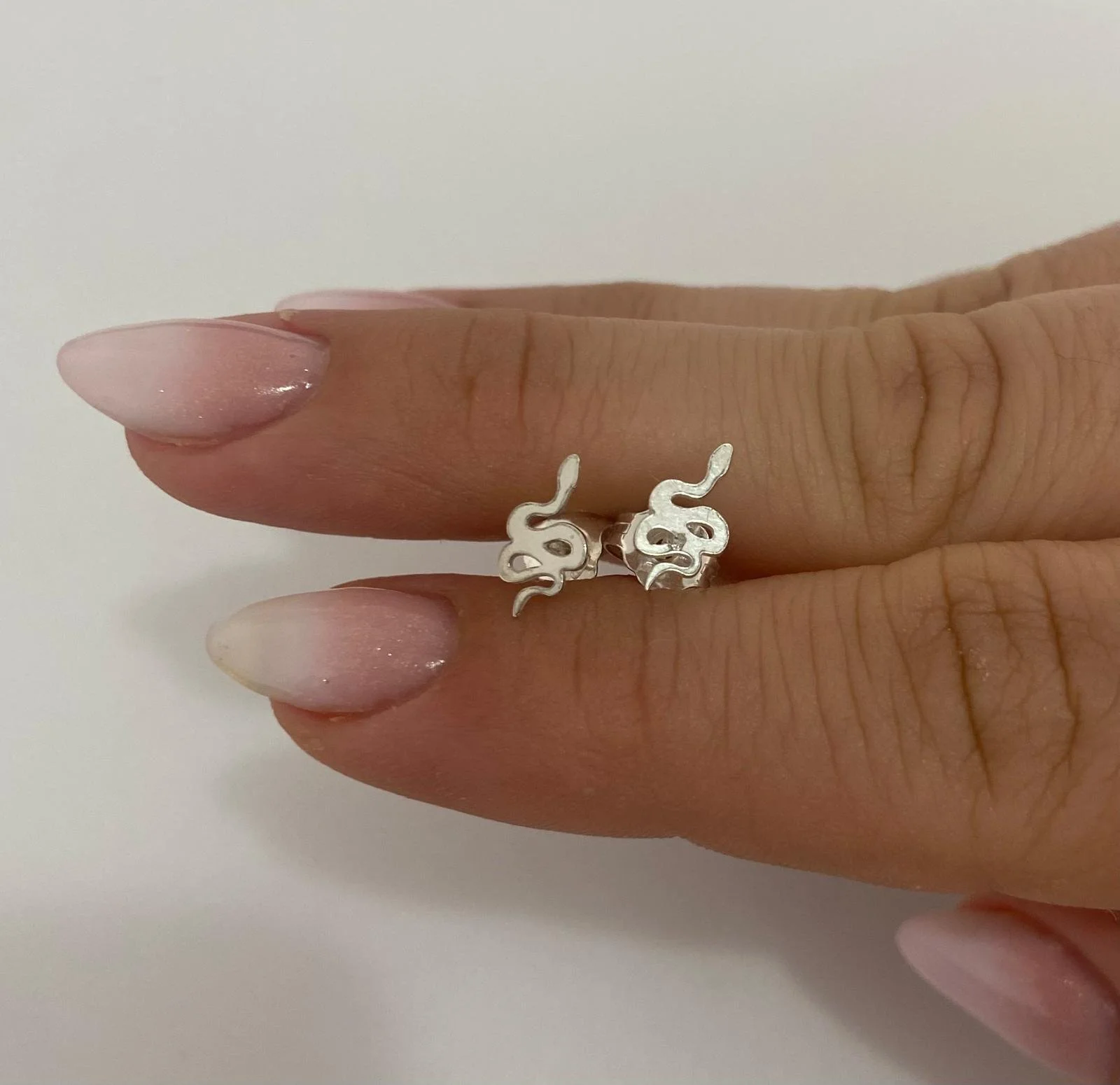 PENDIENTE MINI SERPIENTE PLATA