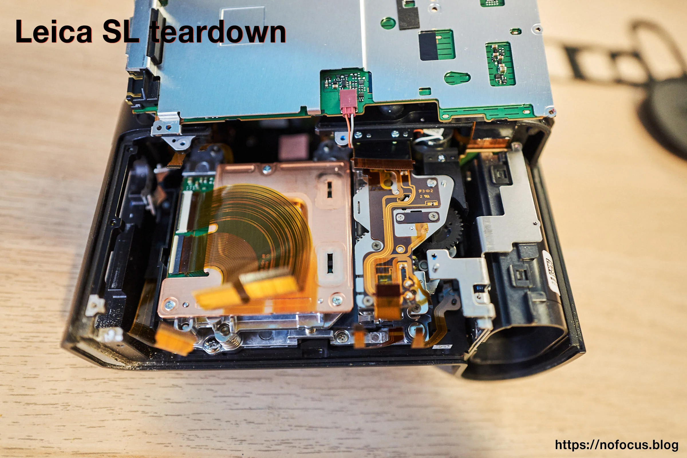 20210210_Leica_SL_teardown_014.jpg