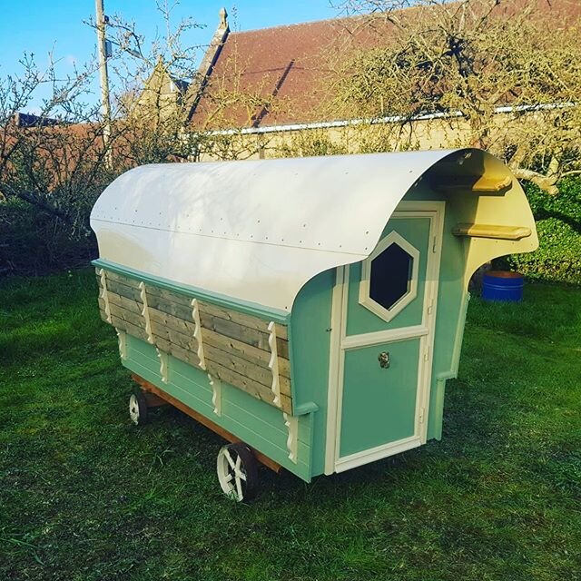 Ooh but to dream of a night away from the kids, in blissful silence tucked up in bed in a gypsy caravan! .
.
.
Well folks, that dream can be a reality.  Genius Jake can build you your own hideaway to sit in your garden away from it all!  We are takin