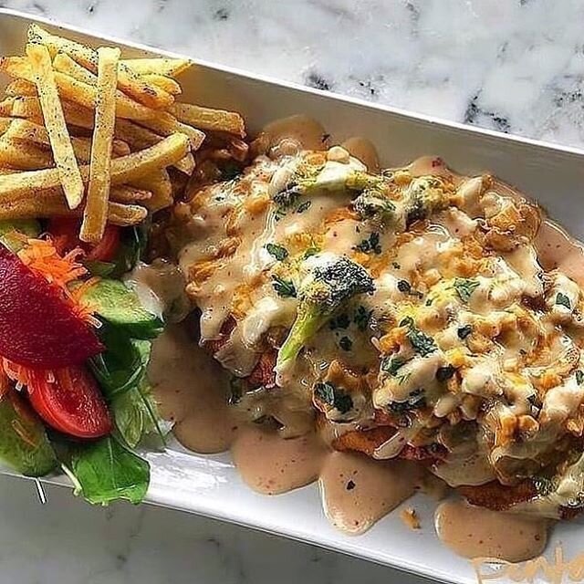 &lsquo;Dish of the week&rsquo; is Chicken Cotoletta. Available ONLY till Friday.
Dine in 12pm-10pm or Delivery: 06 410 135