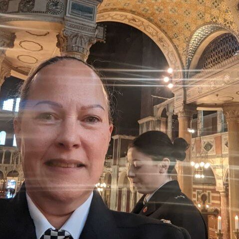 A chorister intro for you now from one of our lovely Sops - Caroline. 

I have been working for the Met for nearly 5 years as a member of Police Staff in the Human Resources department.  I've been in the choir almost as long - as soon as I realised t