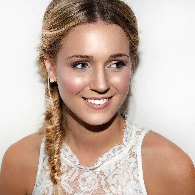 Bridal hair and makeup for this stunning lady! 💕🥂