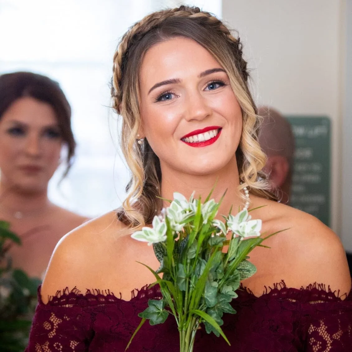 &bull;I love it when the bridal party are up for a colour pop ❤️
&bull;Hair and makeup by me