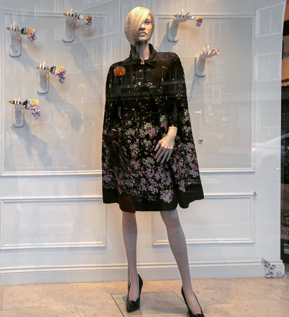 jonny-hooley-window-display-louise-kenedy7.jpg