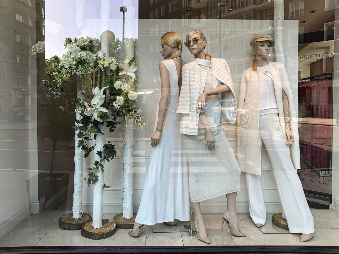 jonny-hooley-window-display-louise-kenedy15.jpg