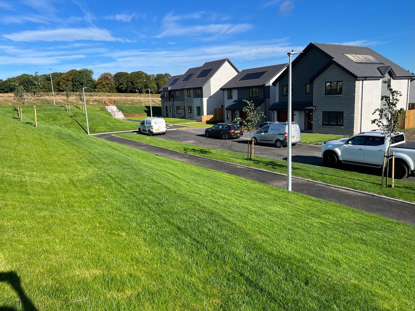 Back when days were longer, grass was greener and we didn't have to wear extra layers. ⁠
⁠
Turf laid on the bank of one of several of our housing developments in Aberdeen. ⁠
⁠
#lifelandscaping #gardens #gardensofinstagram #landscapersofig #lovegarden