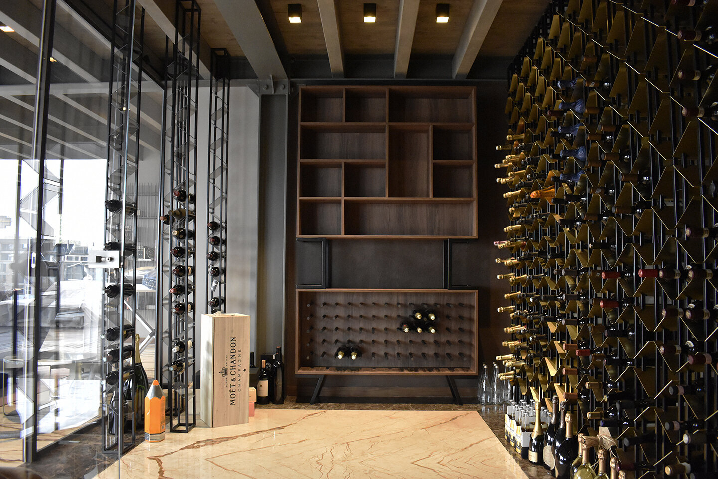 time_wine_rack_adrian_balcau_06.jpg