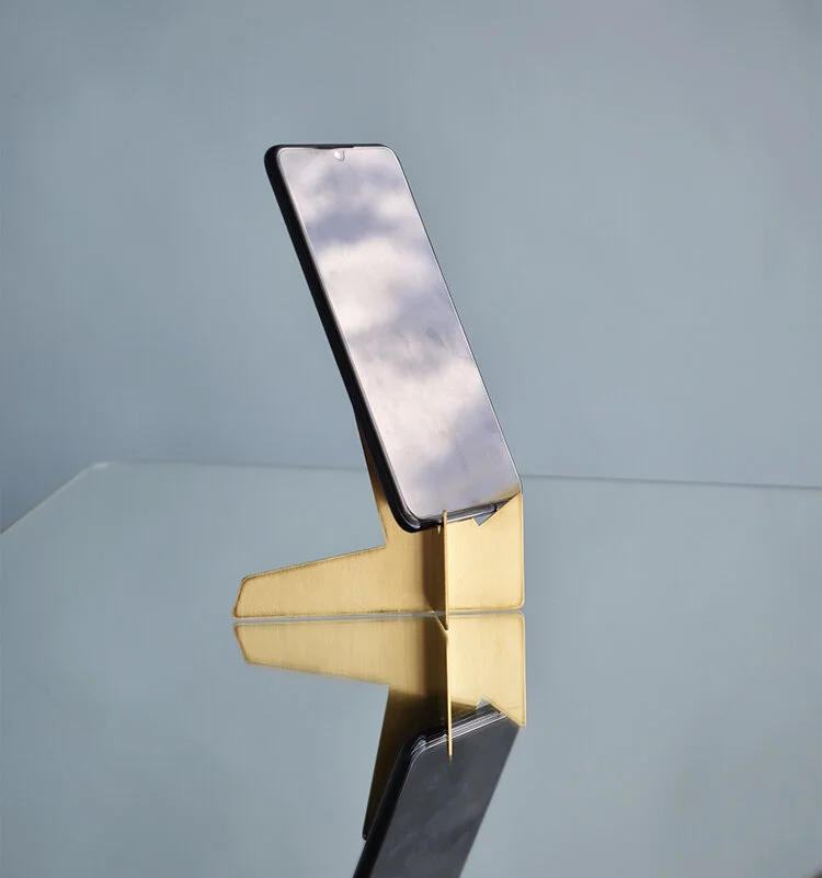 bird_phone_holder_adrian_balcau_5.jpg