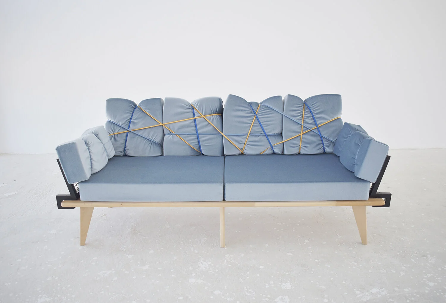 together_sofa_adrian_balcau_1.jpg