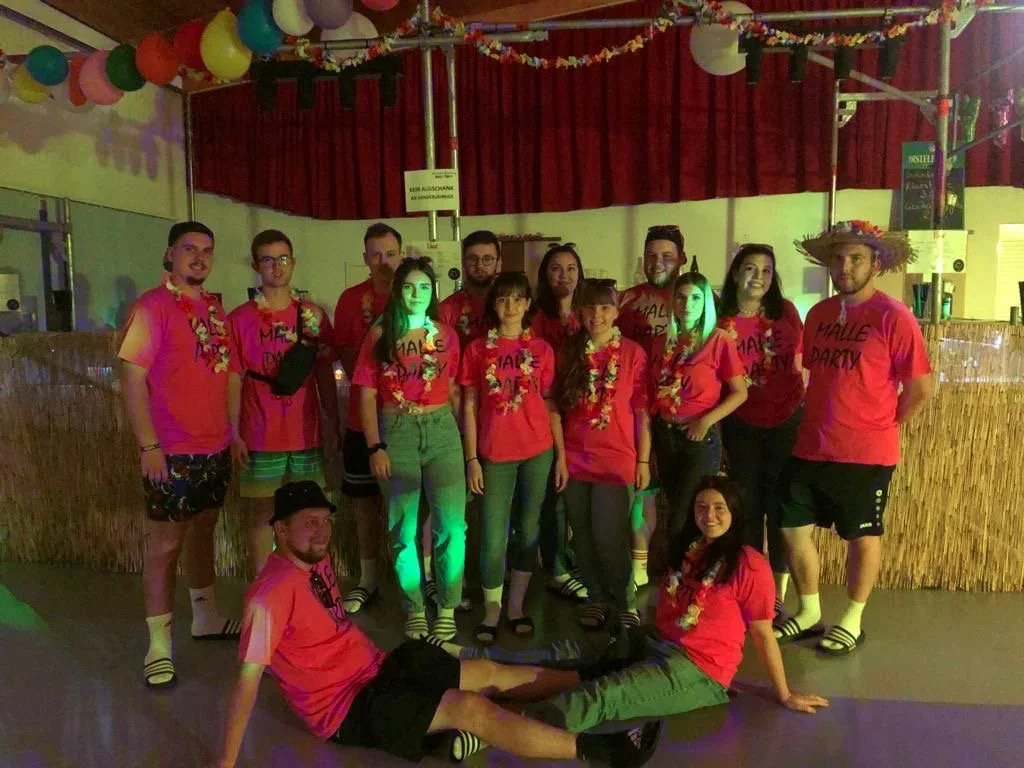 Malleparty Gruppe 23.JPG