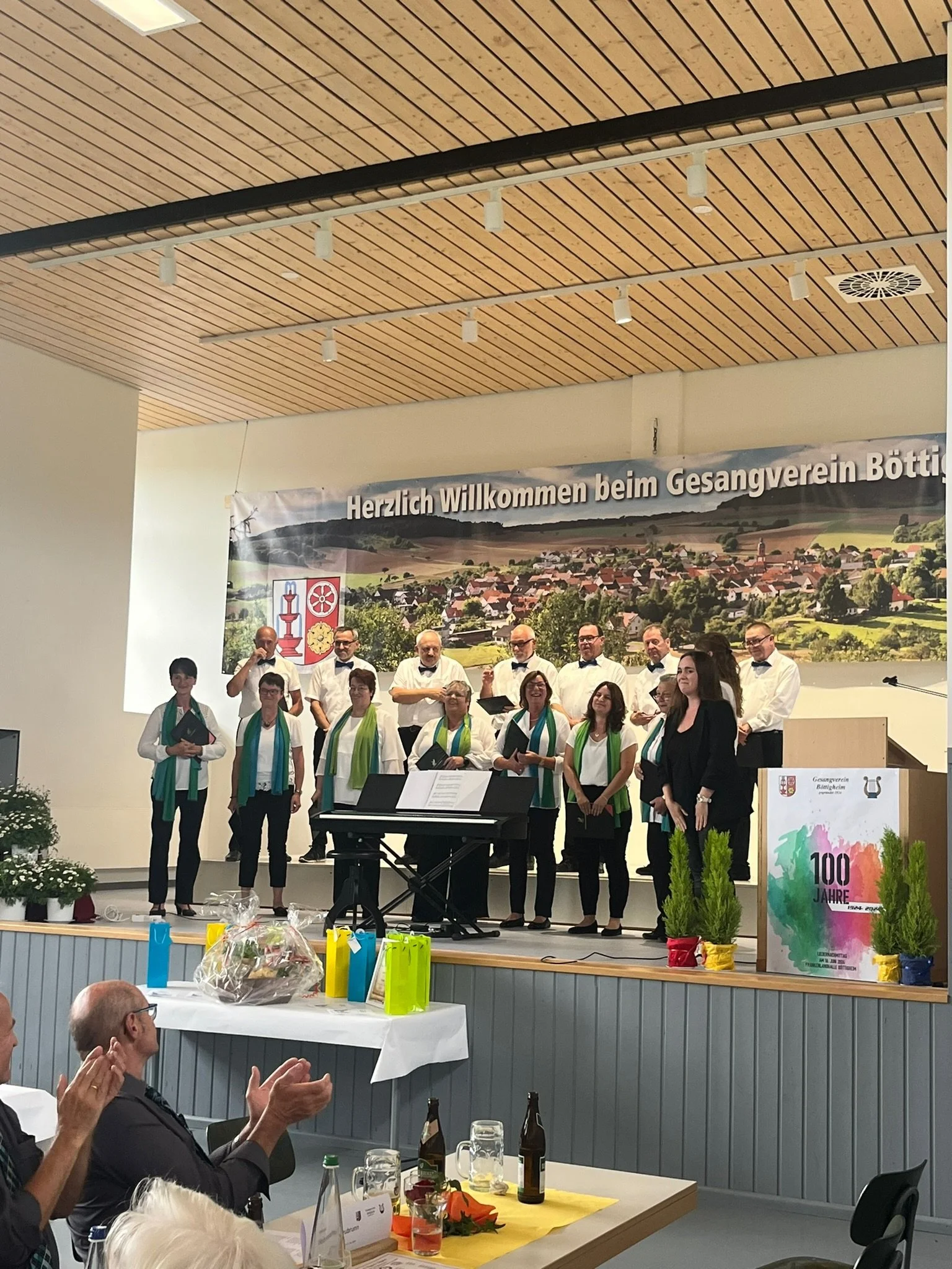 Joys liederabnd betti .JPG