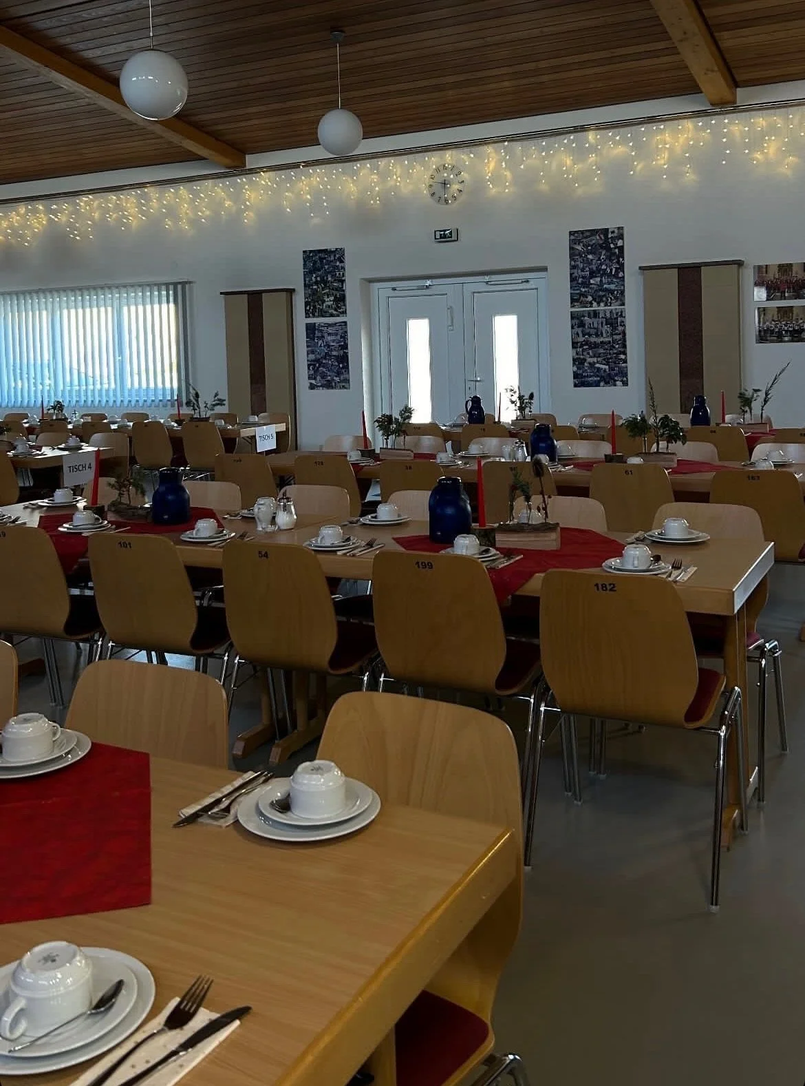 vereinsehim tische kaffee.JPG