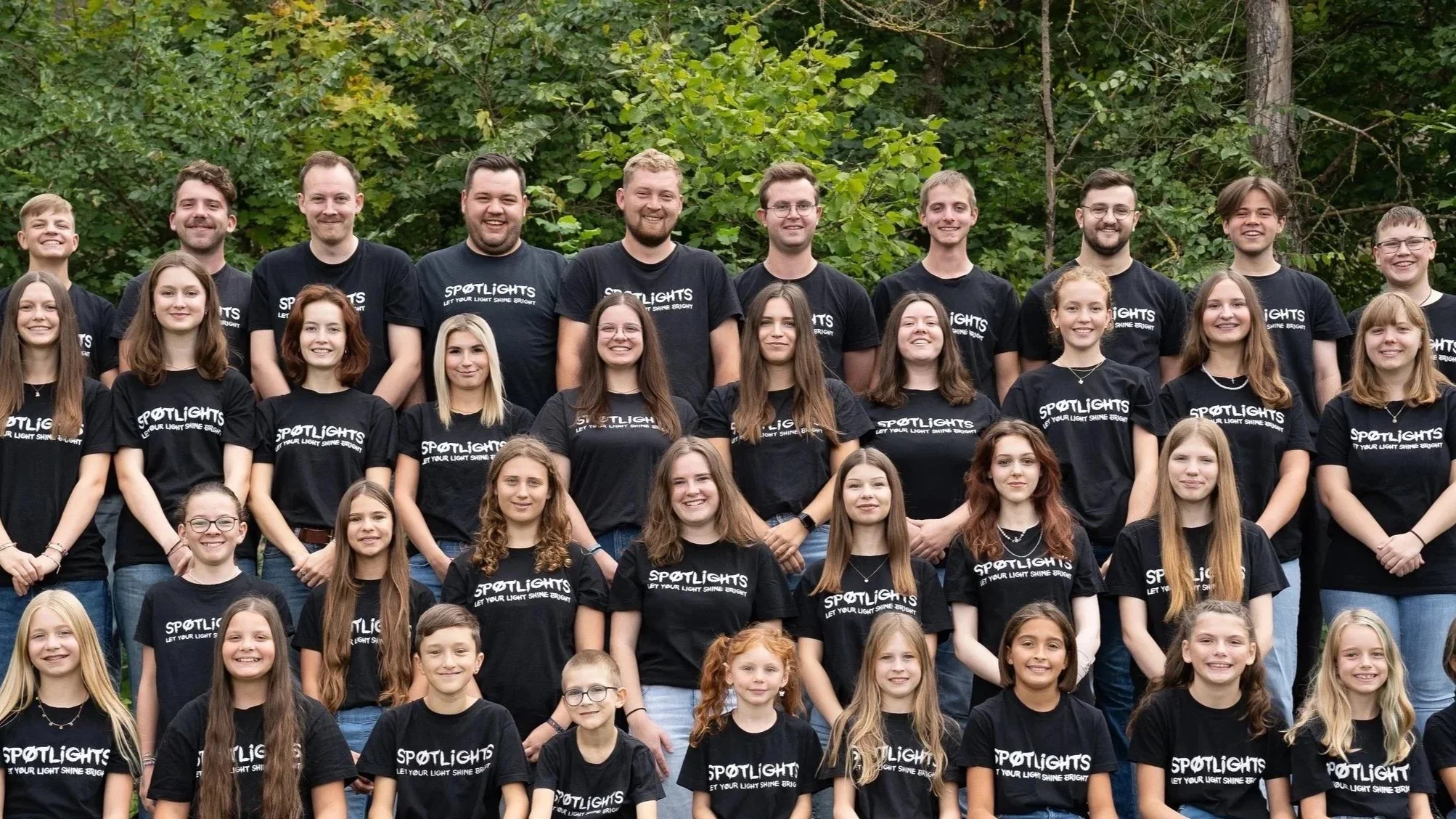 Spotlights-Aufführung Midis + Maxis