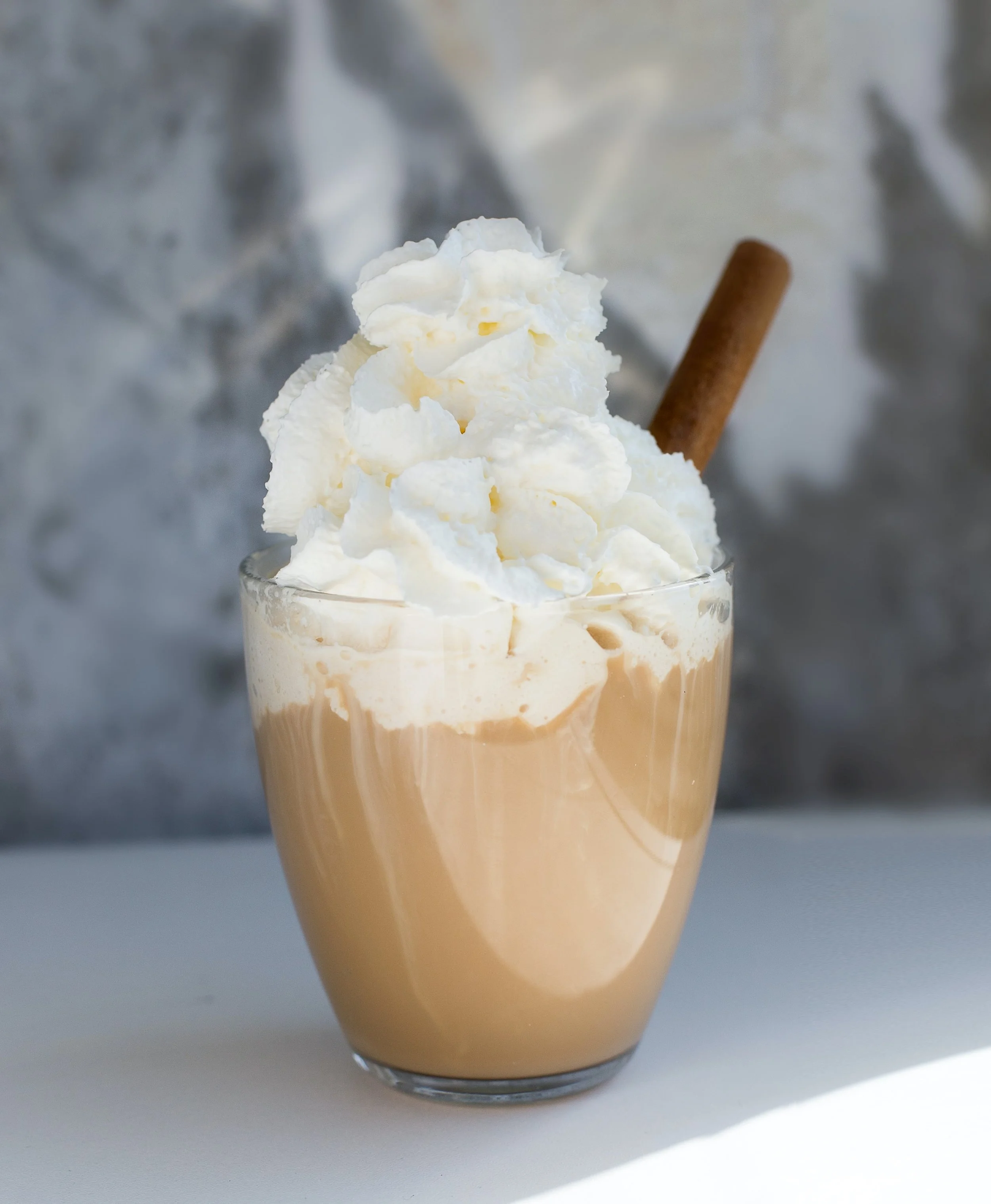 Whip Deelite - Ready to Whip, No Mixers Required!