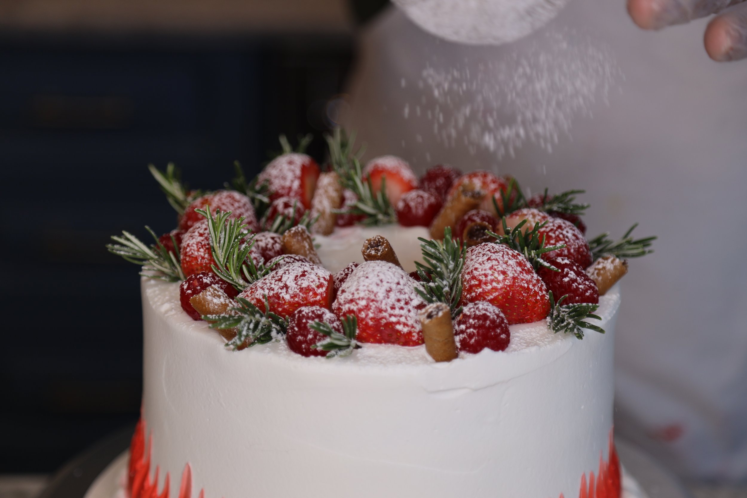 Deck the Cakes: Hanan's Holiday Cake Program