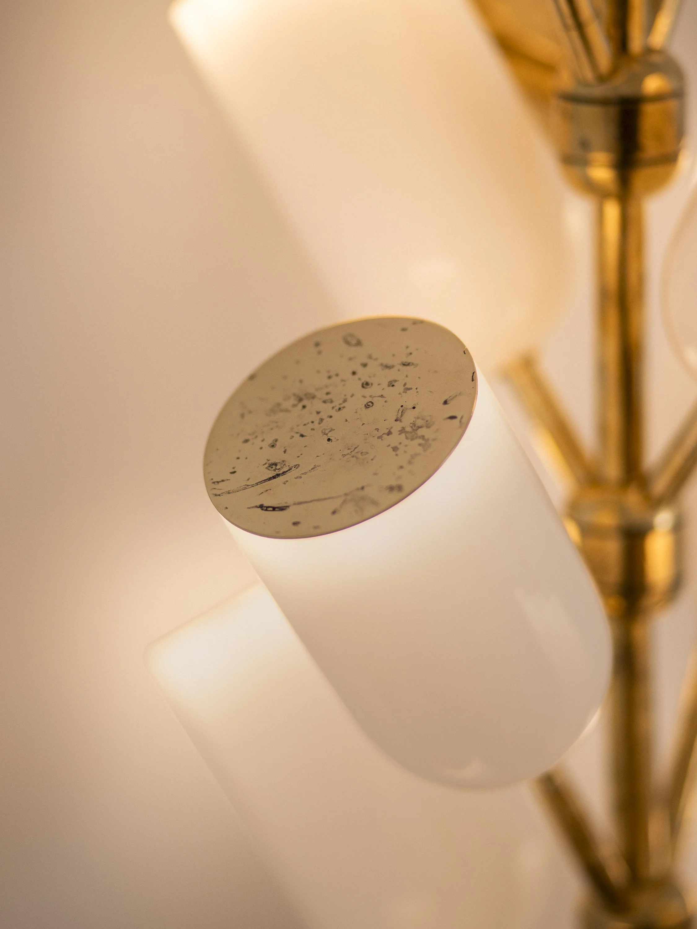 LAUREN_SCONCE_TEXTURED_BRASS_014.jpg