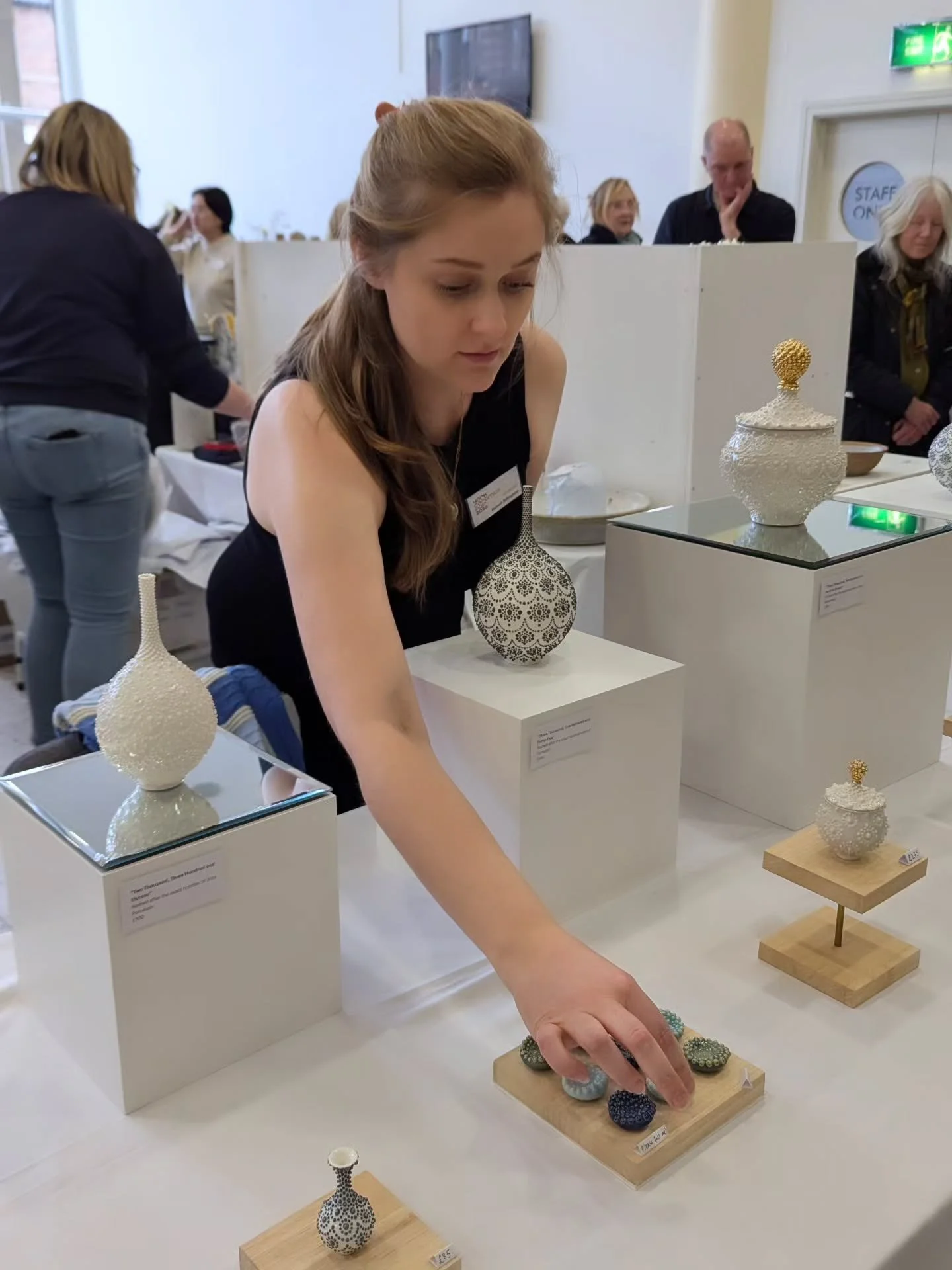 Great first day at York Ceramics Fair. See you tomorrow!

~
#yorkceramicsfair #yorkshireartist #britishceramics #contemporaryceramics #craftpotters