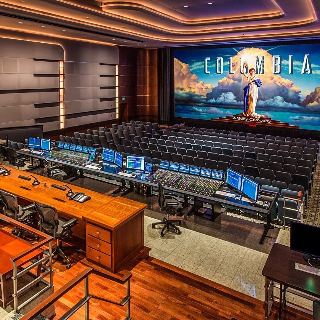 Double tap if you have been dreaming a workplace like this 😍🤯🙌🏻🎬 at Sony Pictures' Cary Grant Theatre