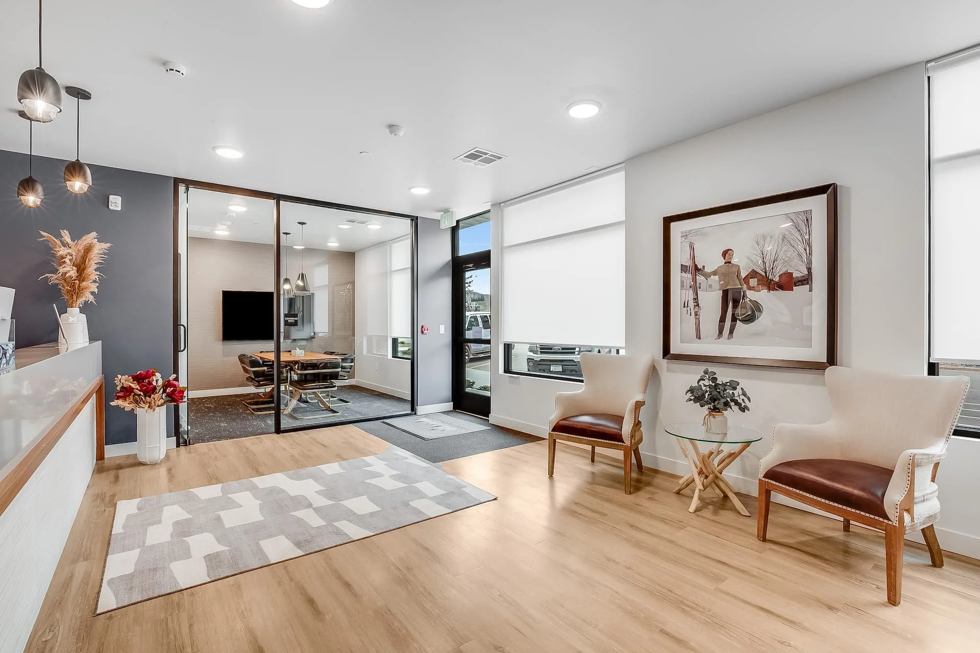 Suite vs Apartment: What Really Sets Them Apart?
