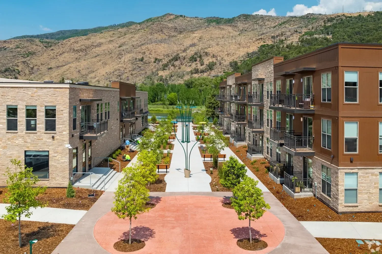 living in Basalt vs Aspen