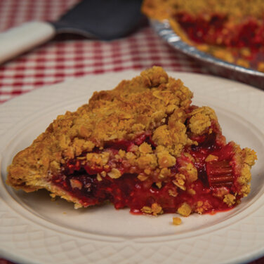 Raspberry Rhubarb Crunch Pie