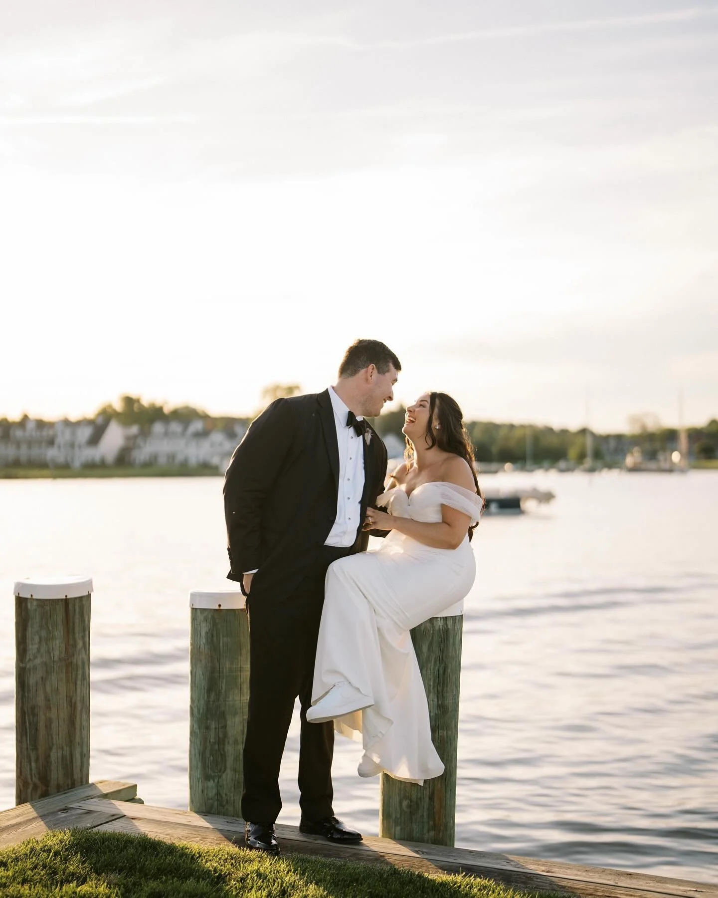 ✨ This stunning couple made the most of every moment at our historic waterfront venue. 🌊💍✨ Swipe to see how their big day was filled with magic, to include a romantic stroll down our dock, and a picture-perfect kiss aboard our floating fleet. CBMM&