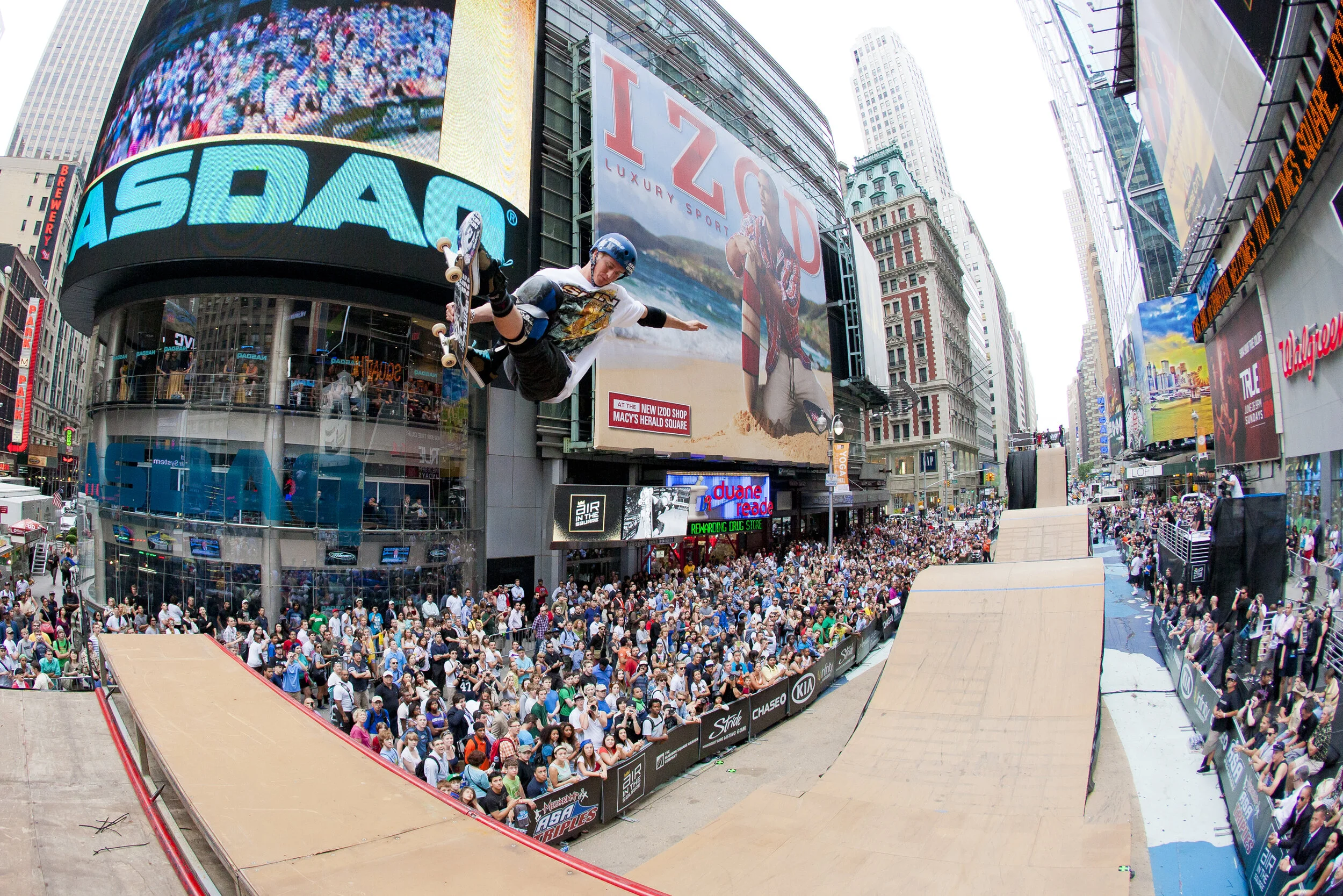 Air in the Square; 2010