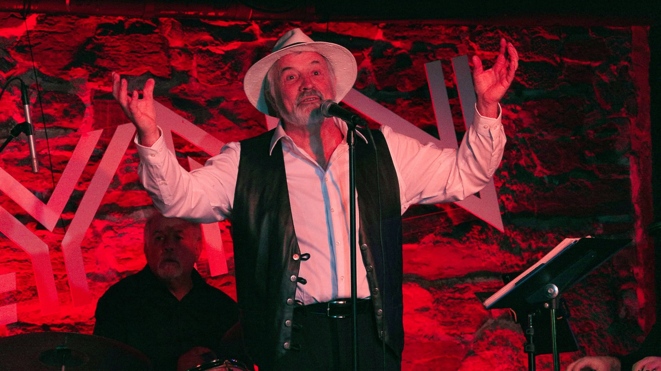 Deja Nous at Shelburne Vineyard