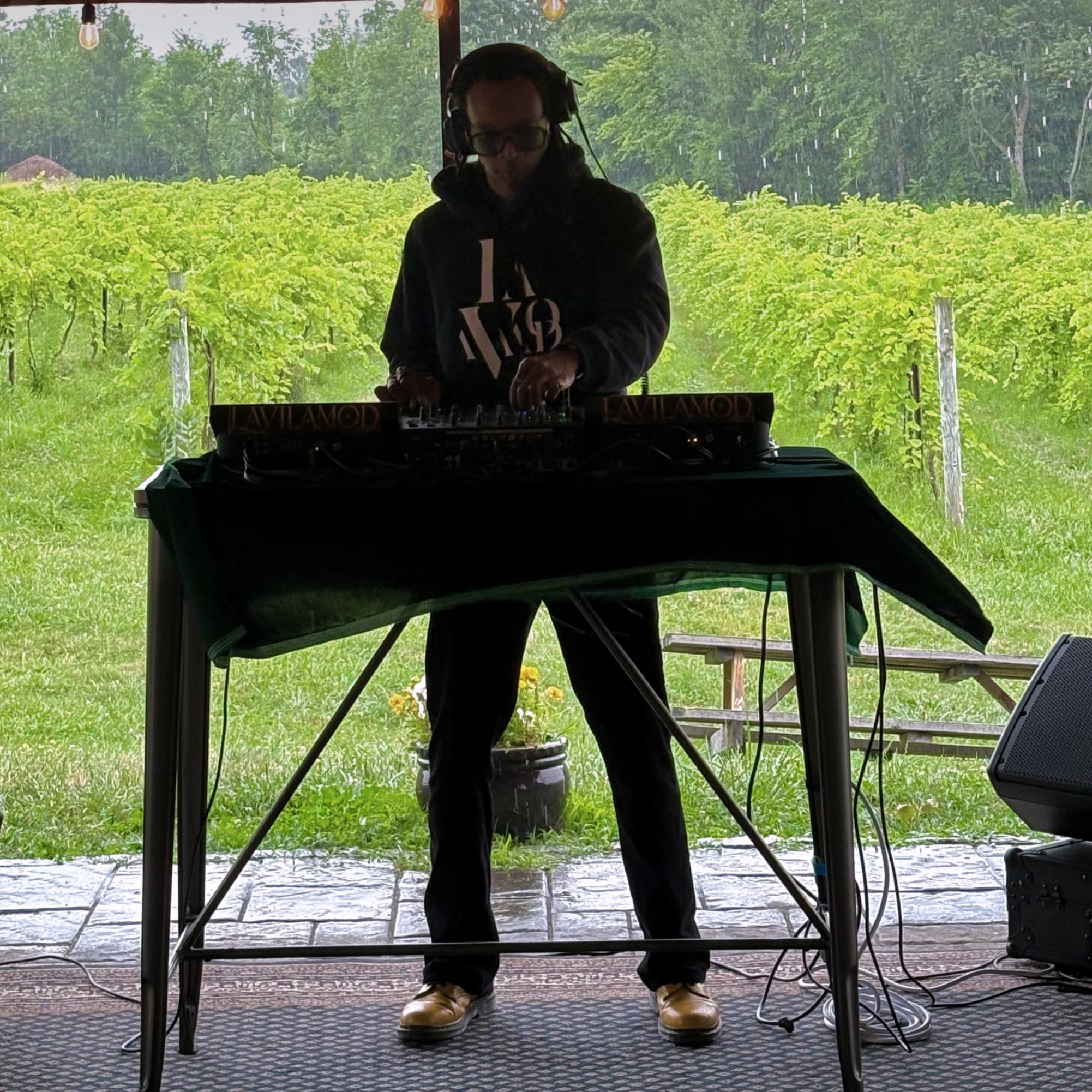 AfroBeat &amp; Deep House with DJ Lavilamod 