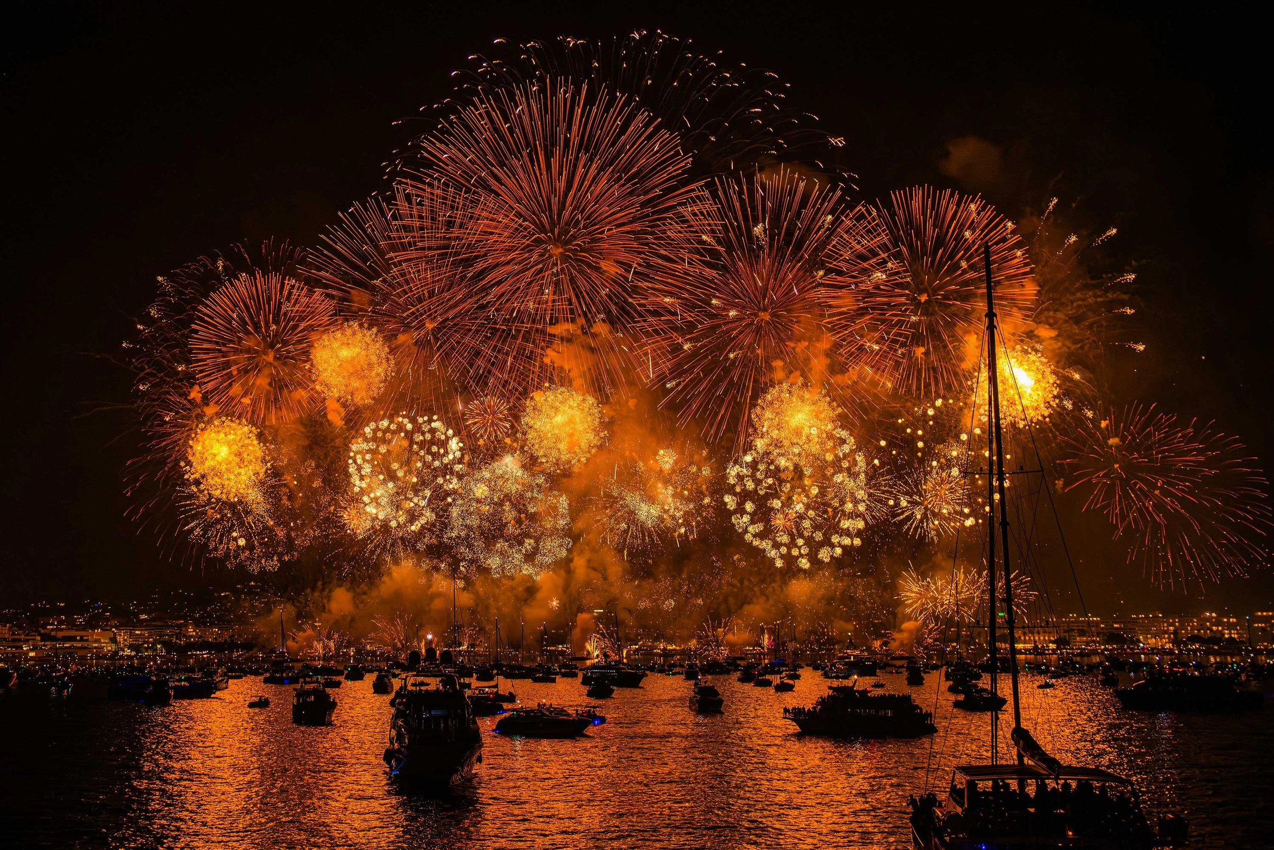 Cannes-Fireworks-Event-Photographer-Cannes-Nice-Monaco.jpg
