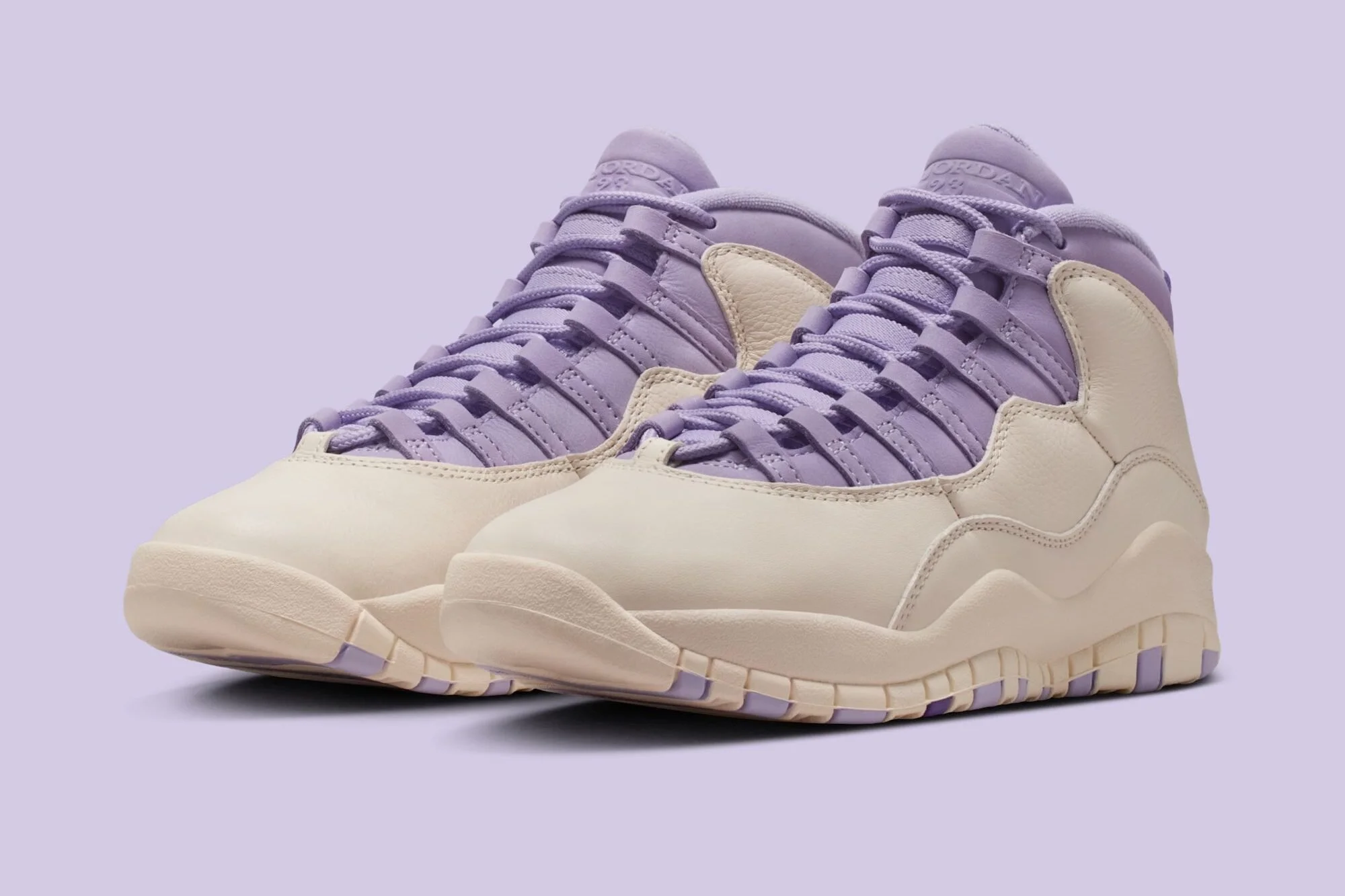 RETRO 10 Hydrangeas $205 WMN