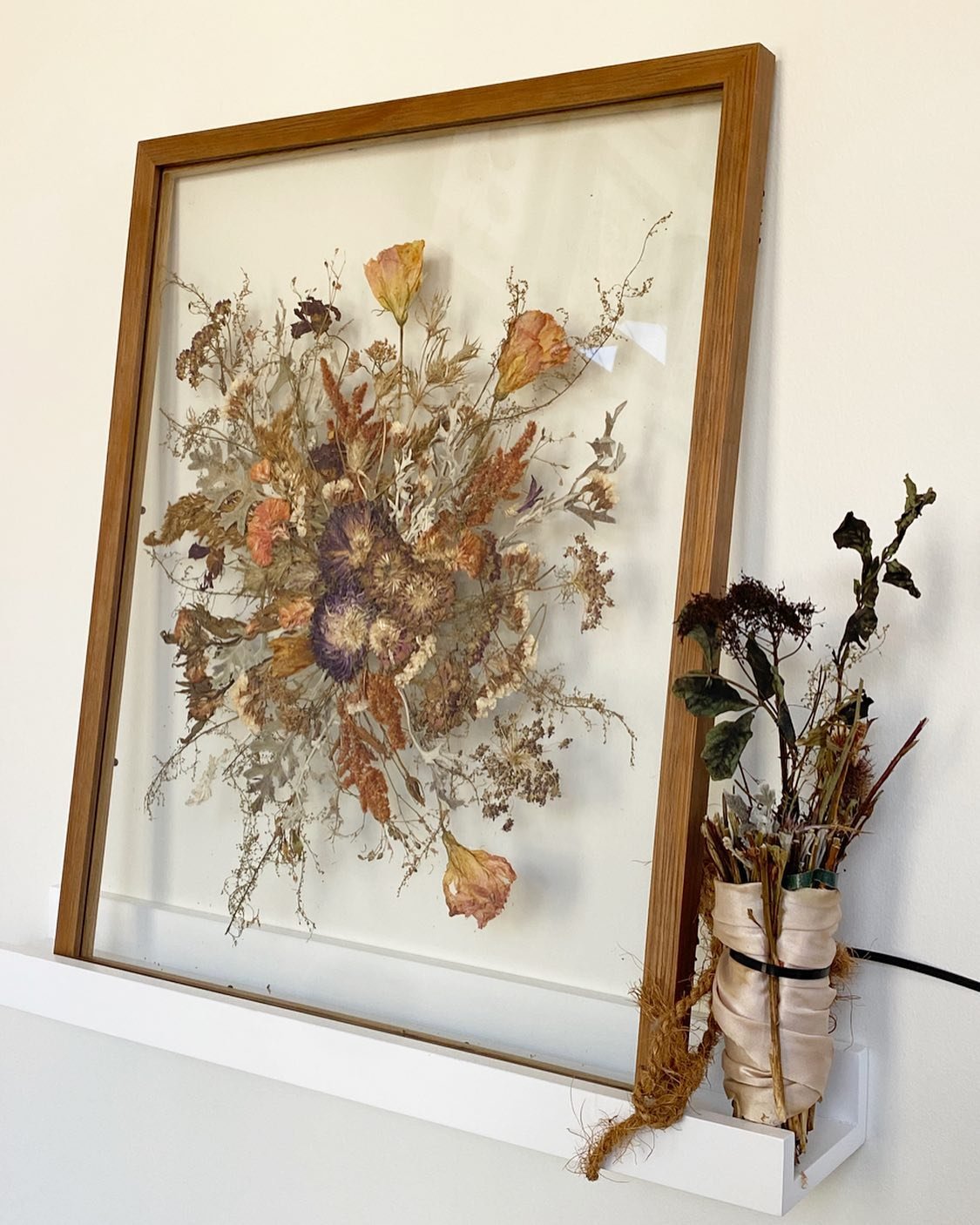 Do you have dried flowers at home! What are they doing? Are they collecting dust? Why not have them pressed into a frame so you can enjoy them?

#pressedflowers #pressedbouquet #pressedflowerart #ottawafloralpreservation #floralpreservation