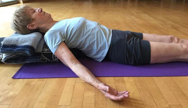 Depression Can Manifest in Your Posture, Here's How to Combat It ...