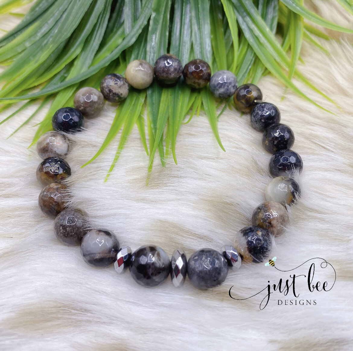 F60256A4-283A-4BB3-8FAE-CBC6AC65F984