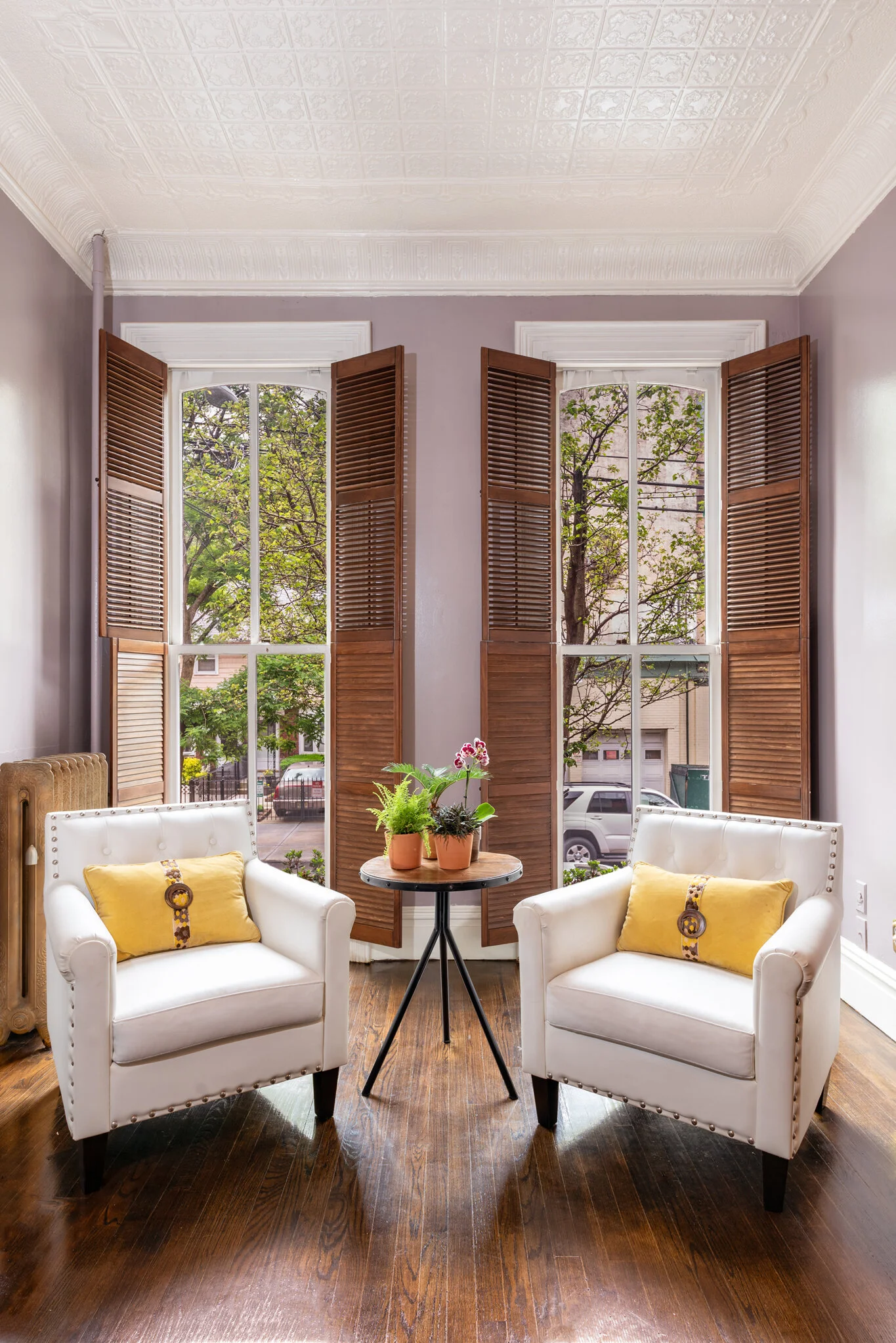 128 Erie - Living Room 2 - Print.jpg