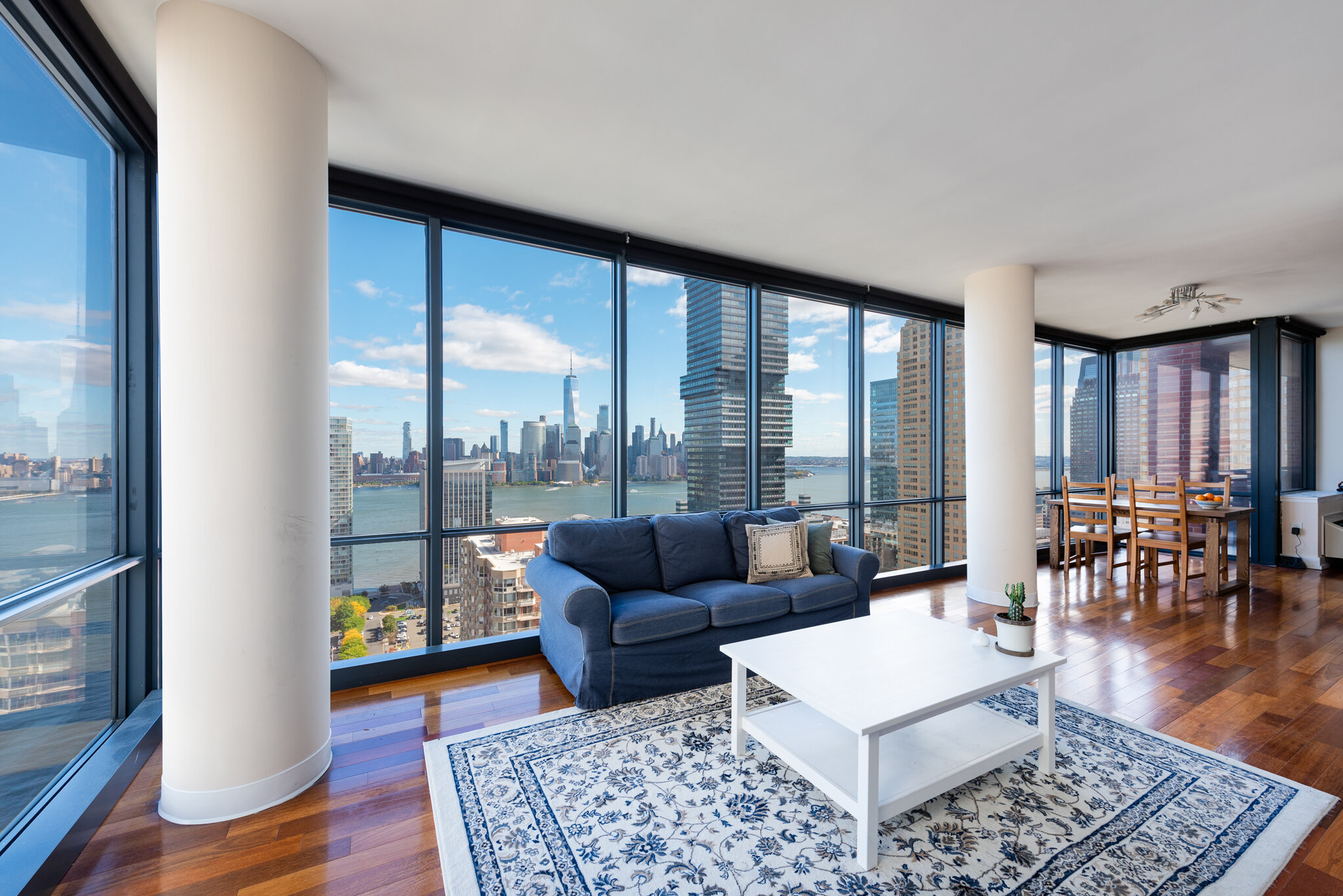 389 Washington - Living Room.jpg