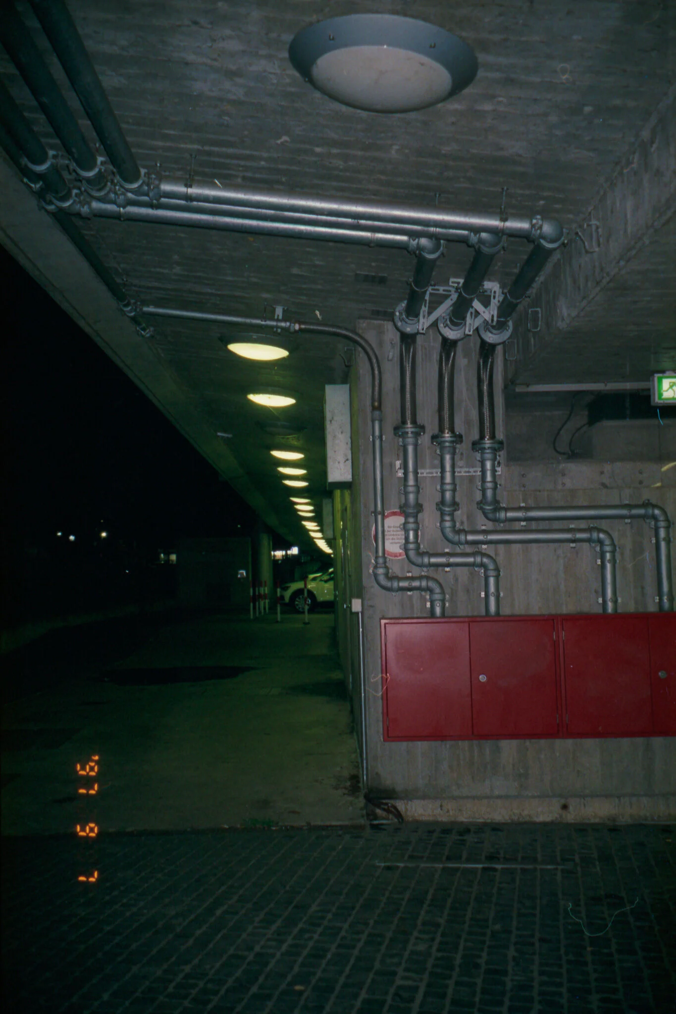 Film_736250_Strip_06_09-3.jpg