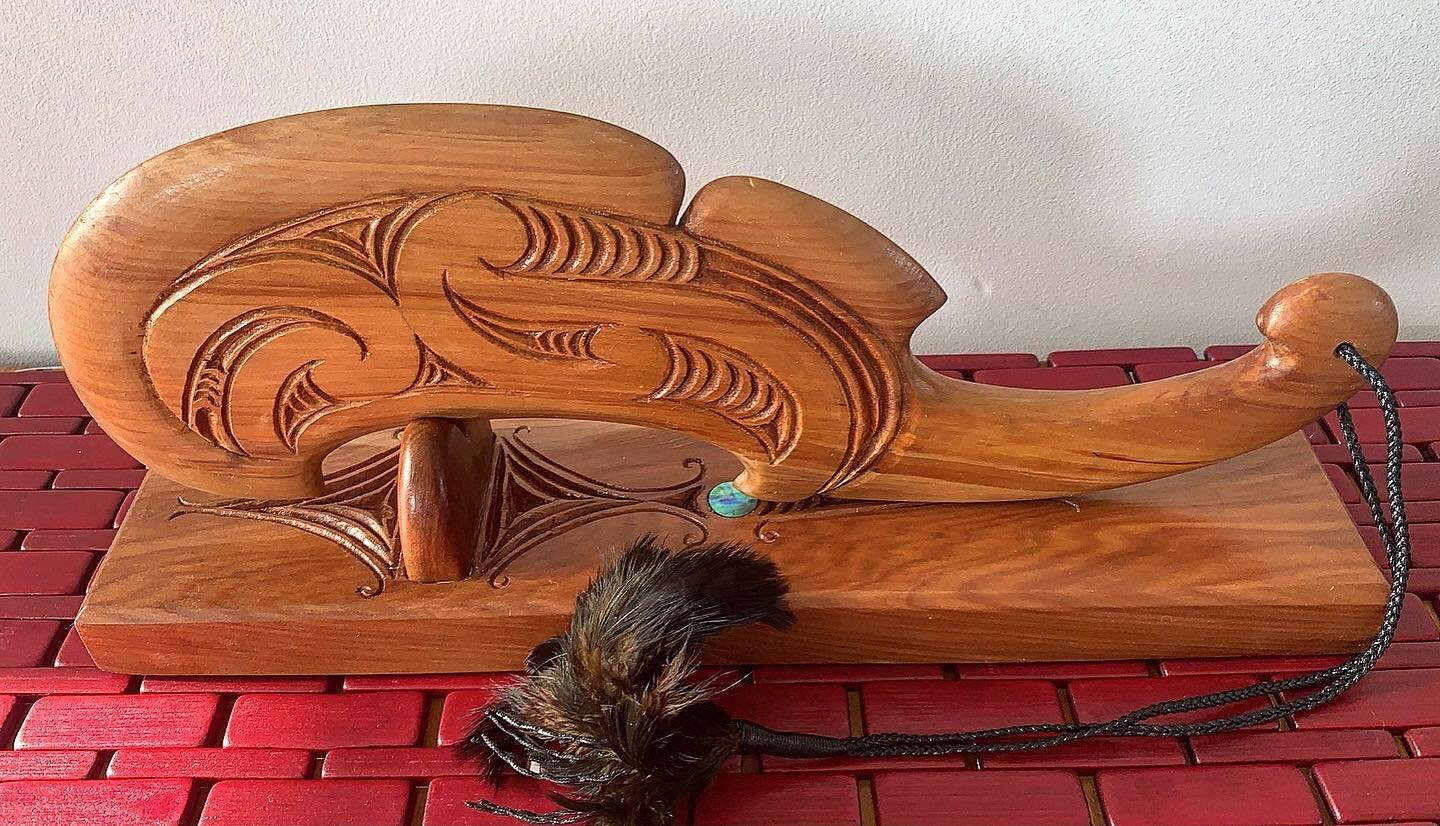 Taonga Patu.

21st rite of passage Rimu patu custom made for Katarina Huriata Phillips.

Ngā mihi whānau Phillips for entrusting me in creating this treasure for your loved one.

Thanks my brother @cretephillips

#mahucreative 

#bespoke #creative #c