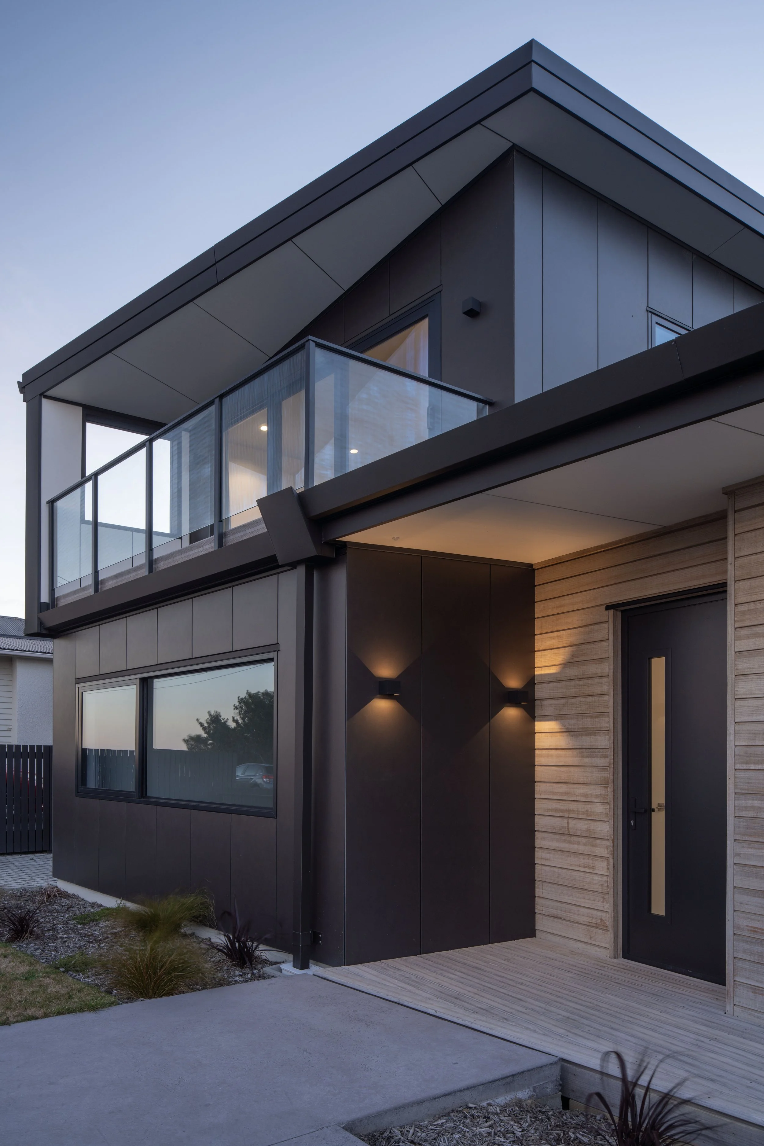 Mitchell Street House_Front entry_Andy Spain_4.jpg