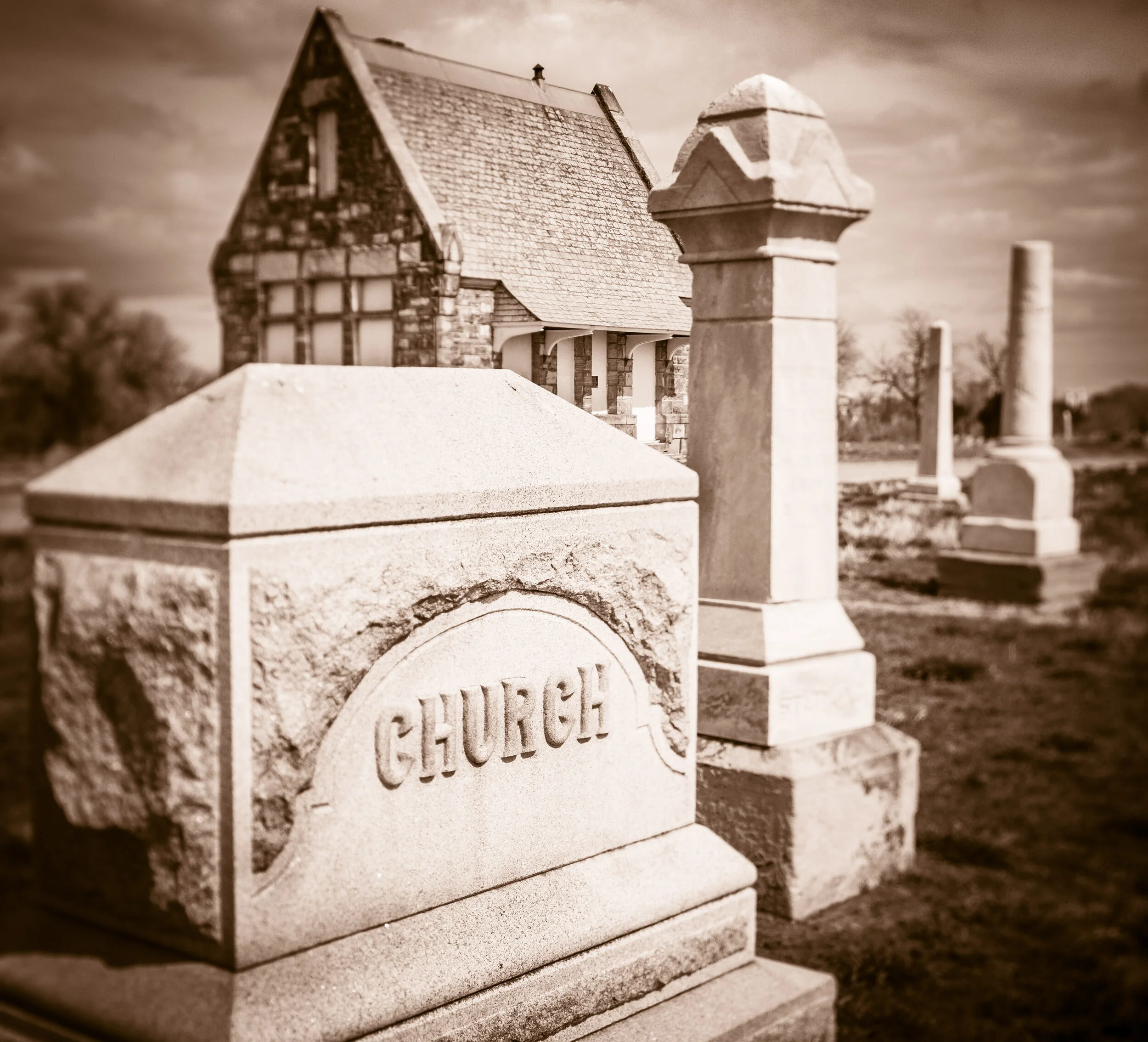 Riverside Cemetary2.jpg