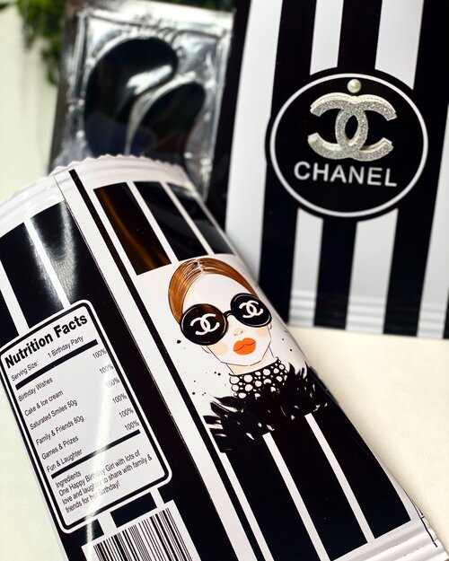 Chanel Gift Bags Comes in sets of 8 — Luxury Party Items