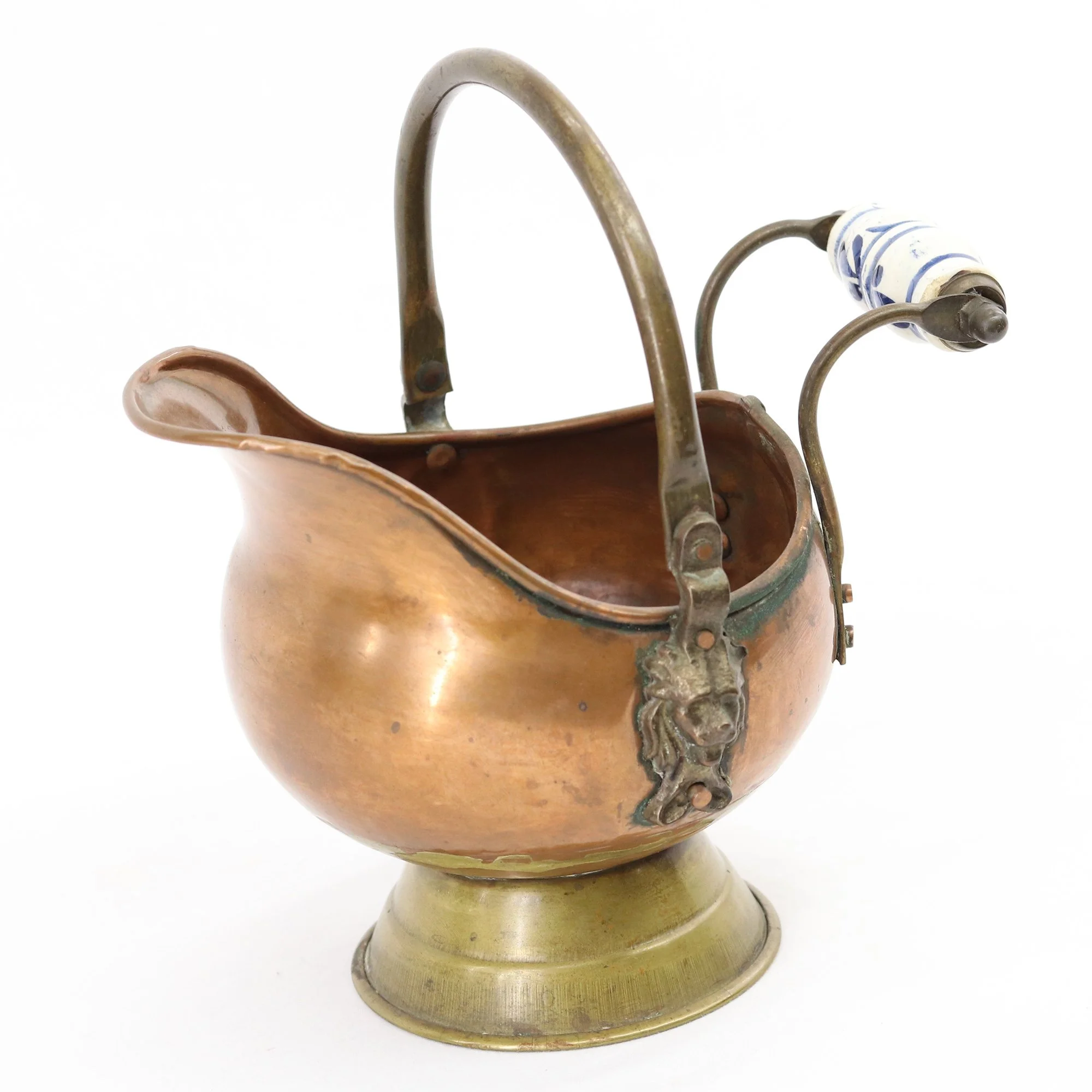 Copper  Brass Coal Scuttle Bucket With Lion Accent and Porcelain Handle (14).jpg
