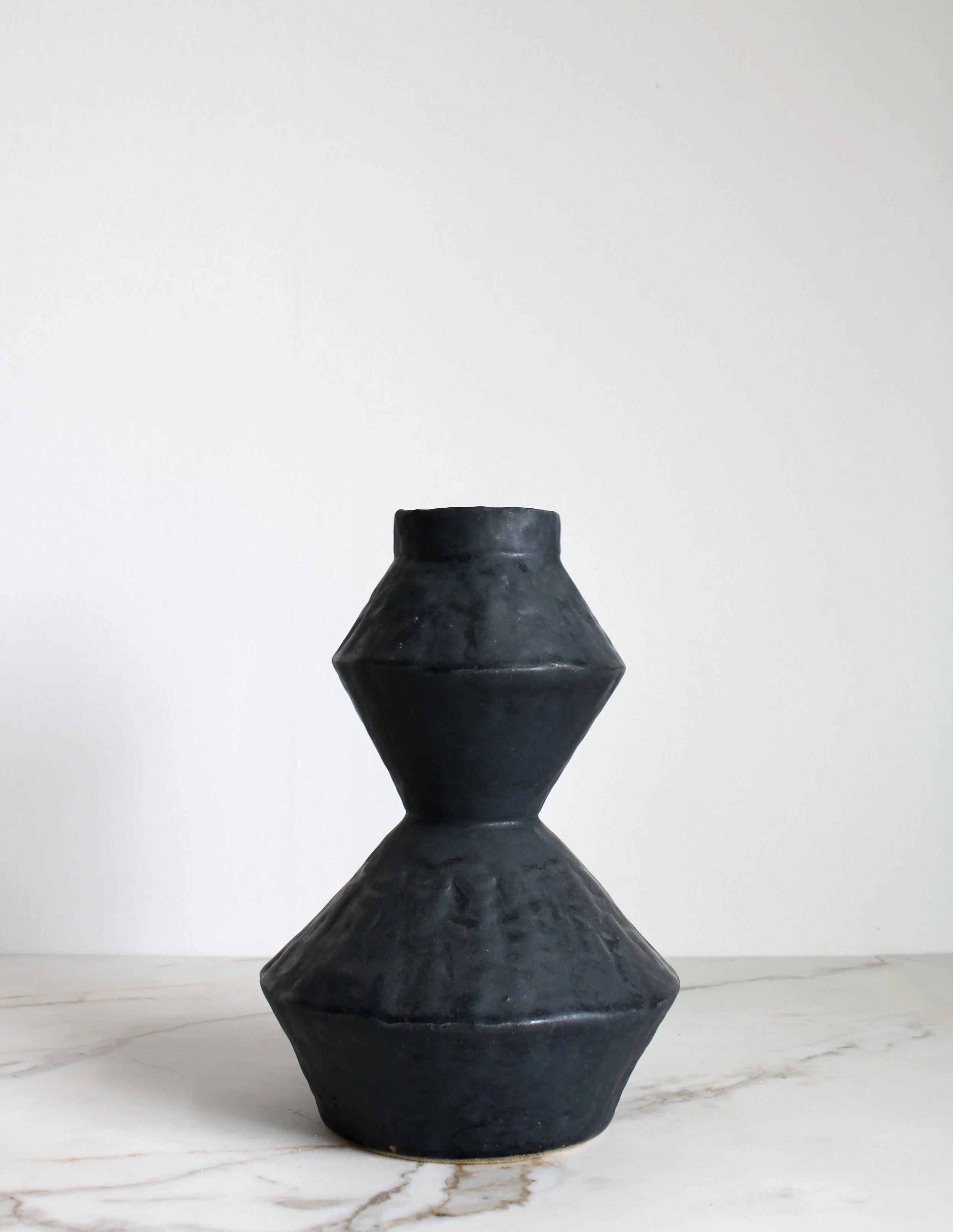 Coal Black Hourglass with Collar