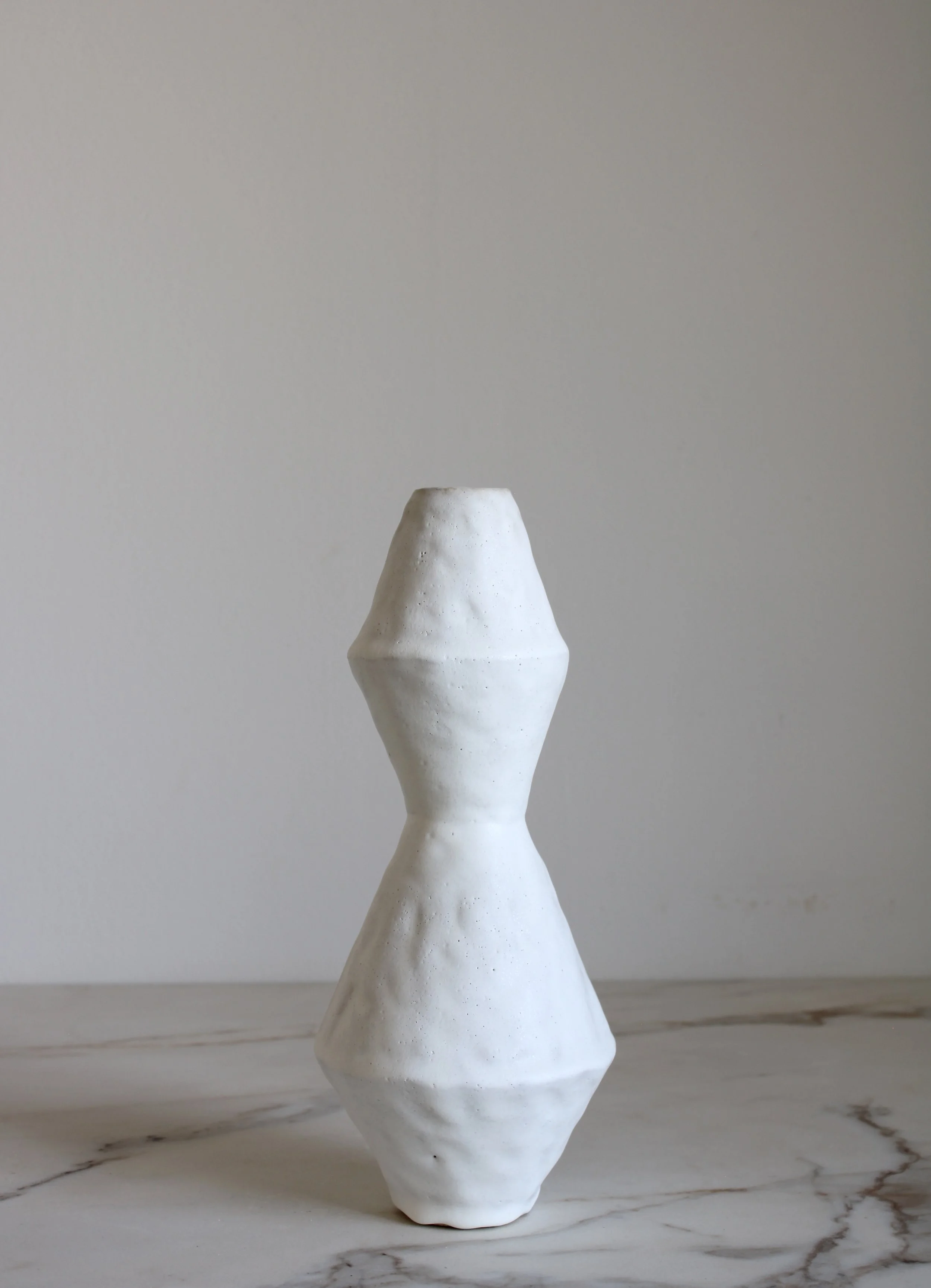Hourglass Vessel in Matte White 1