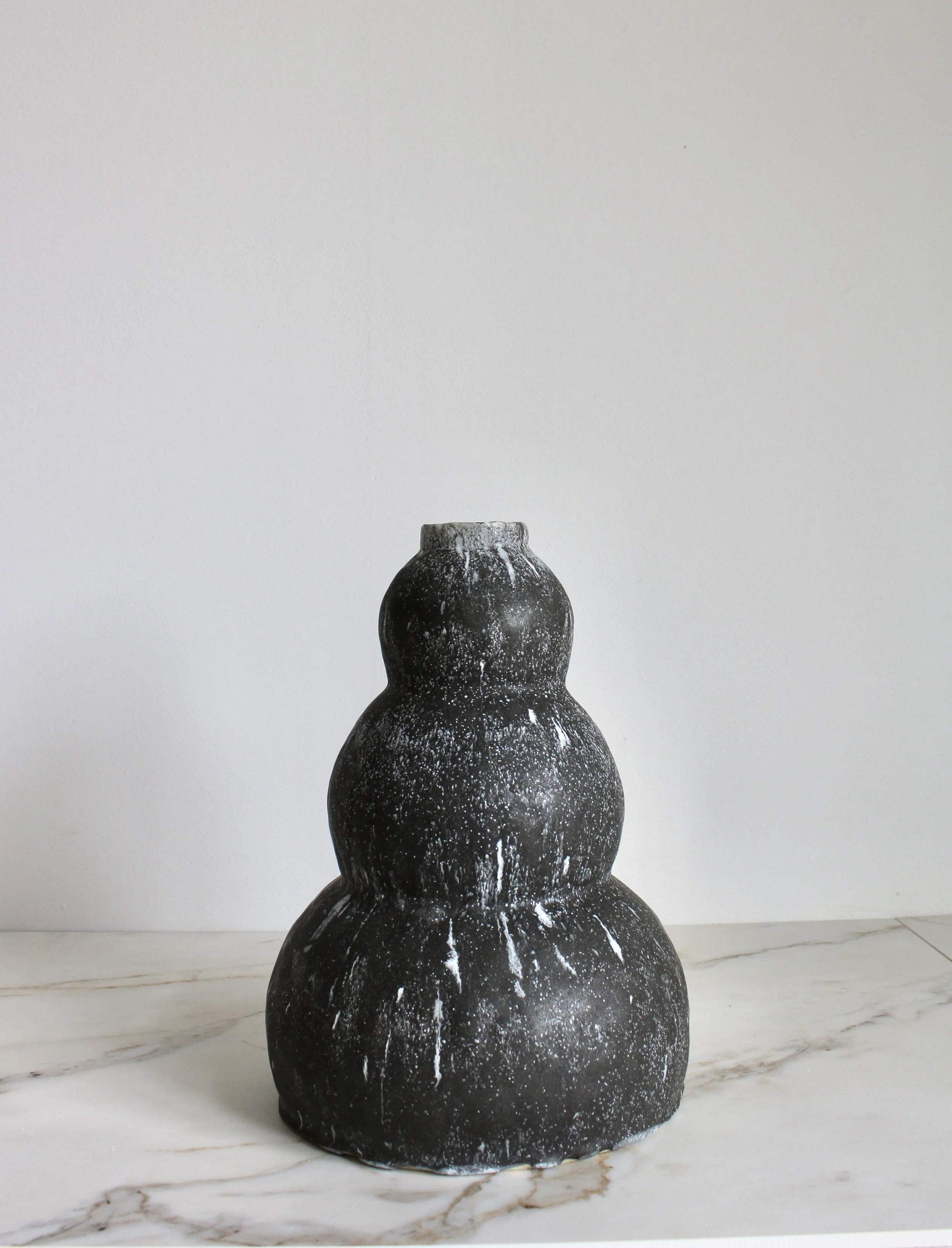 Speckled Black Triple Curve Stack