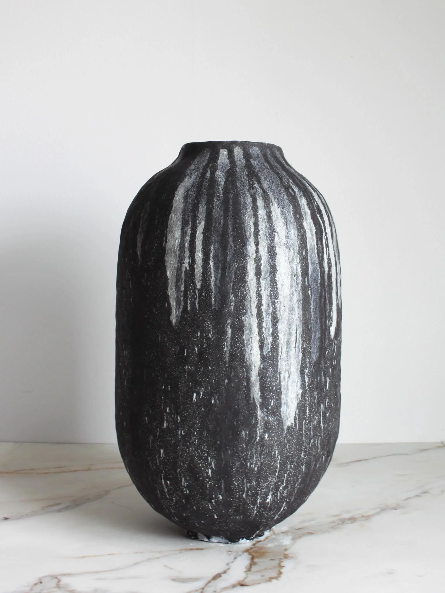 Large Black and White Oval