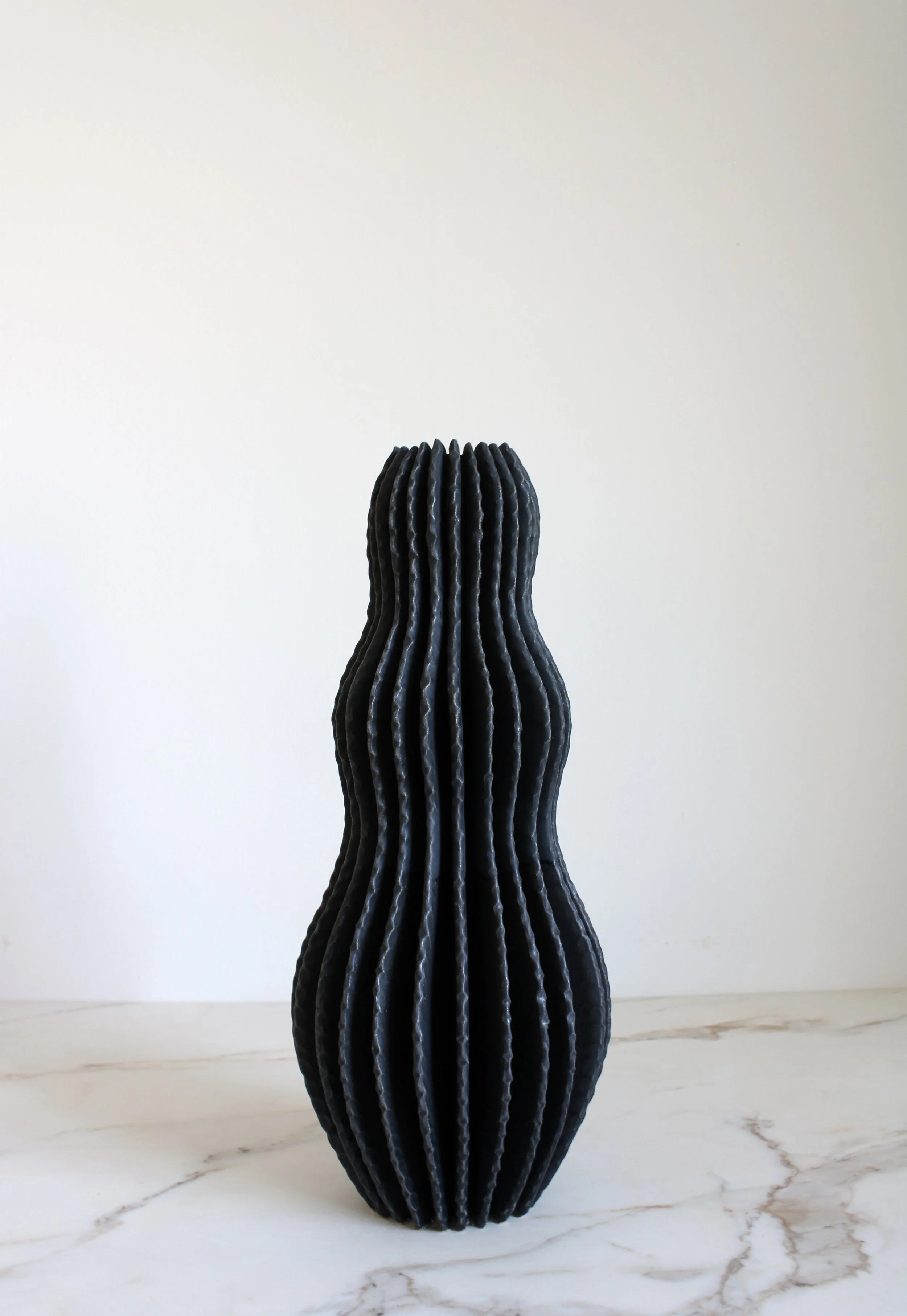 Triple Curve Radial Vessel in Coal Black