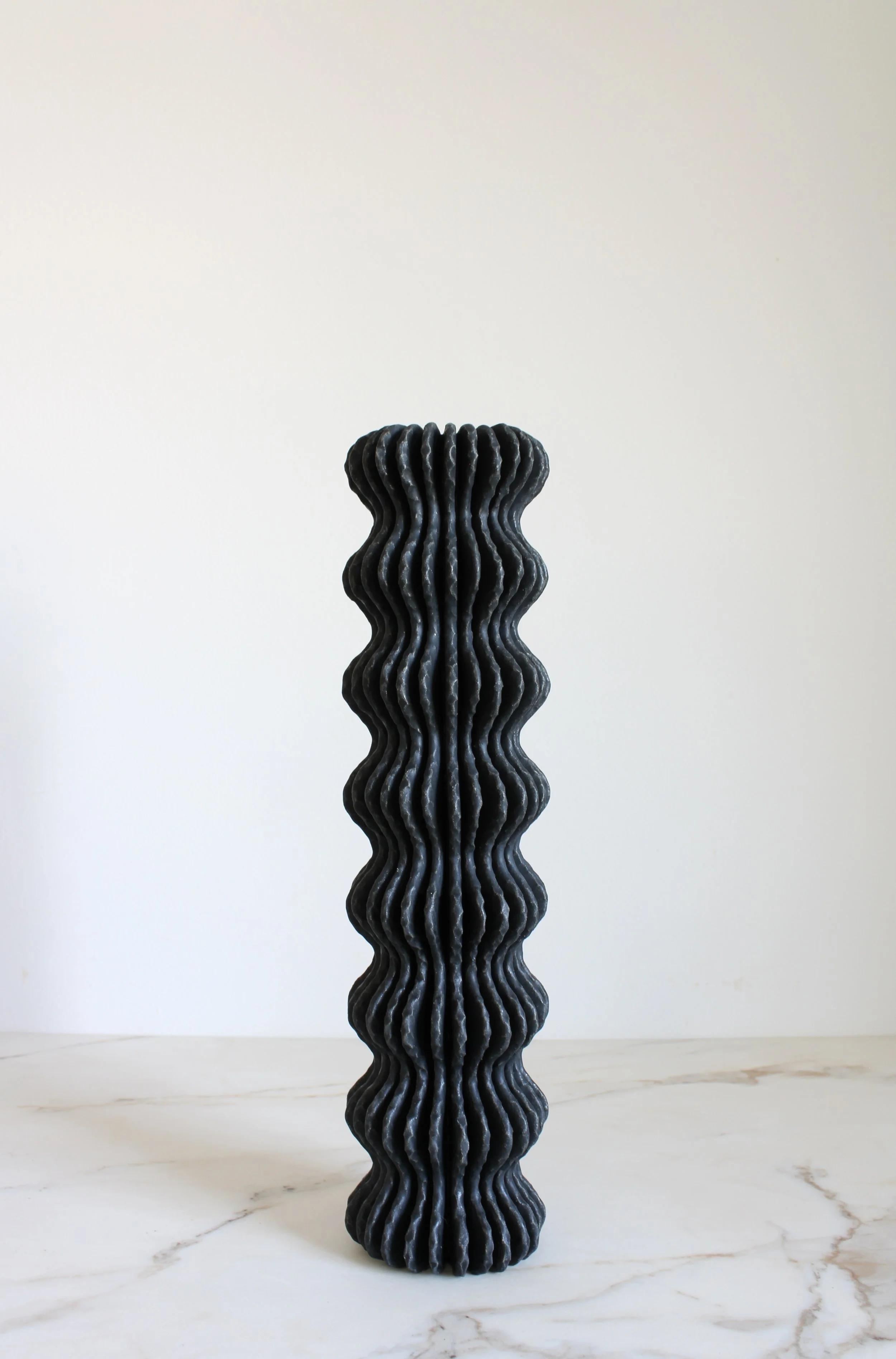 Tall Radial Wave in Coal Black