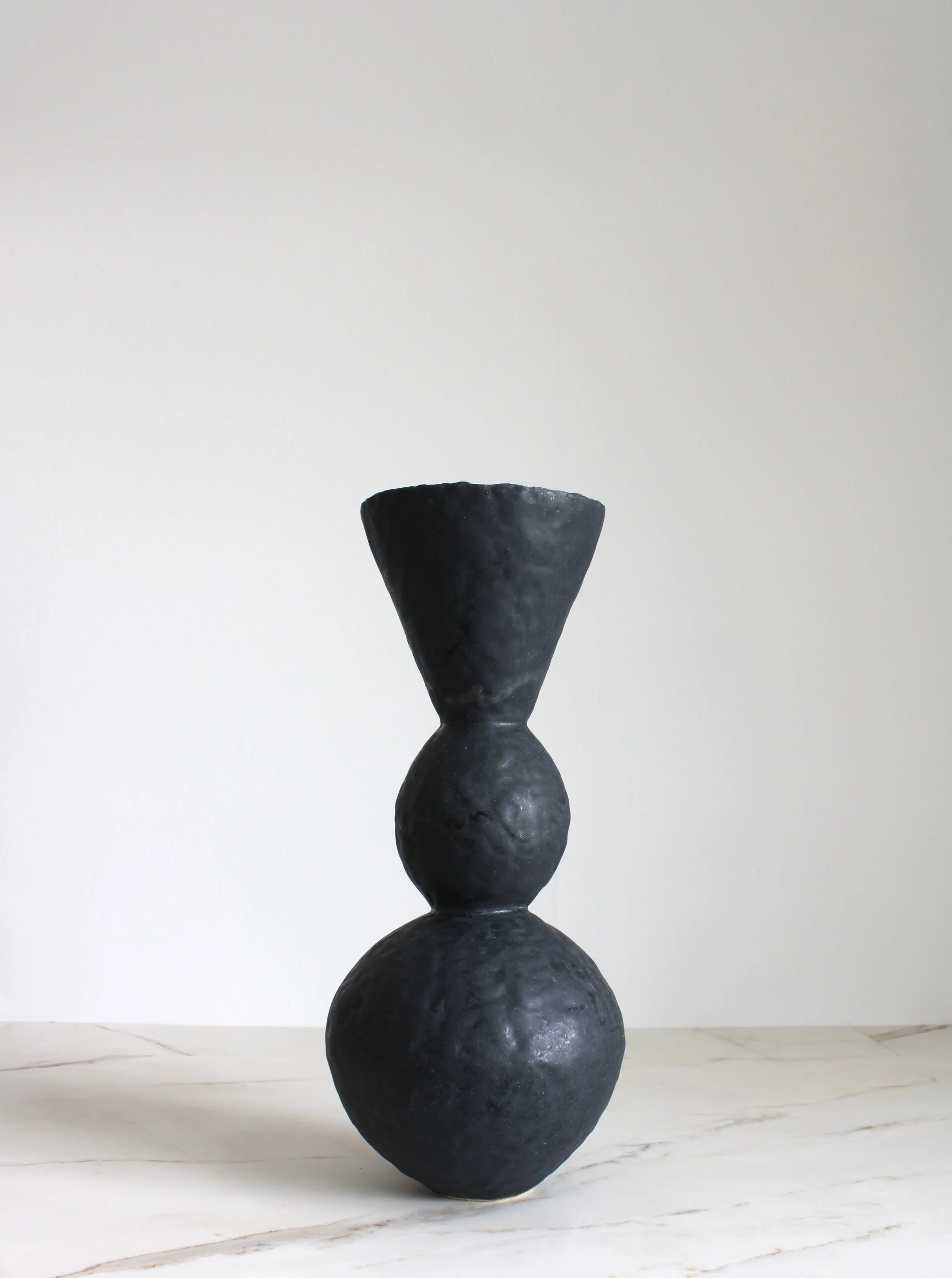 Coal Black Double Sphere with Funnel 1