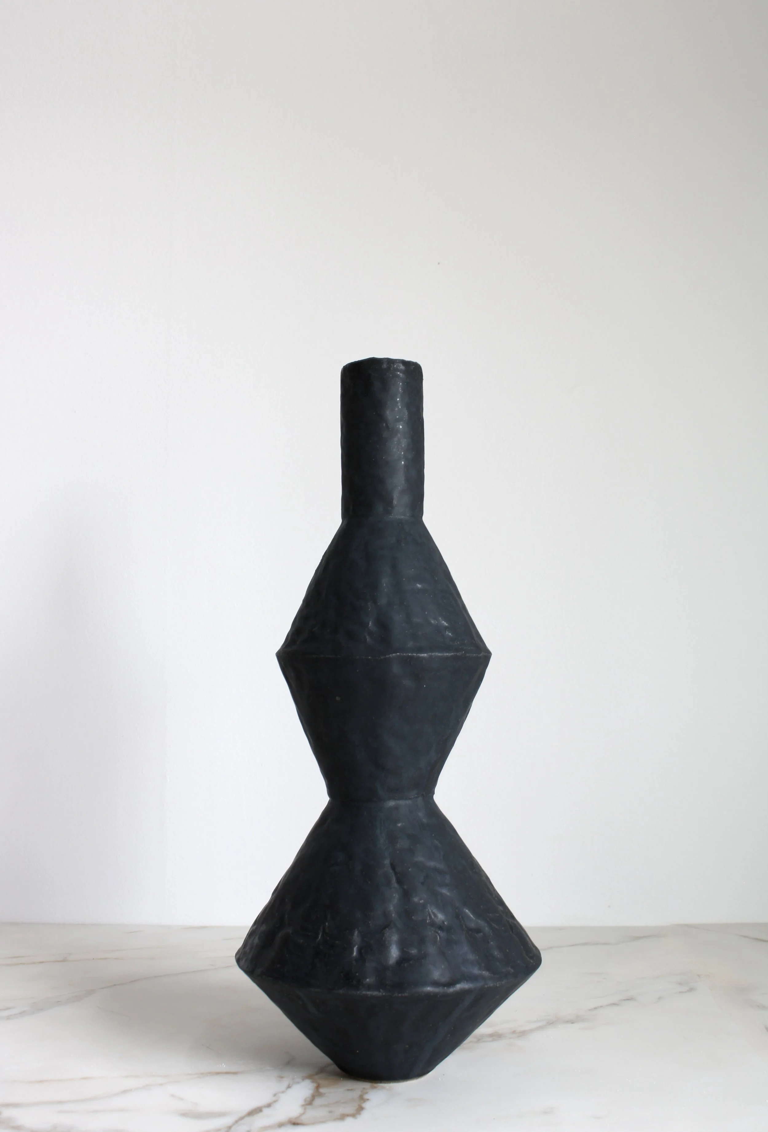 Coal Black Hourlgass Bottle 1